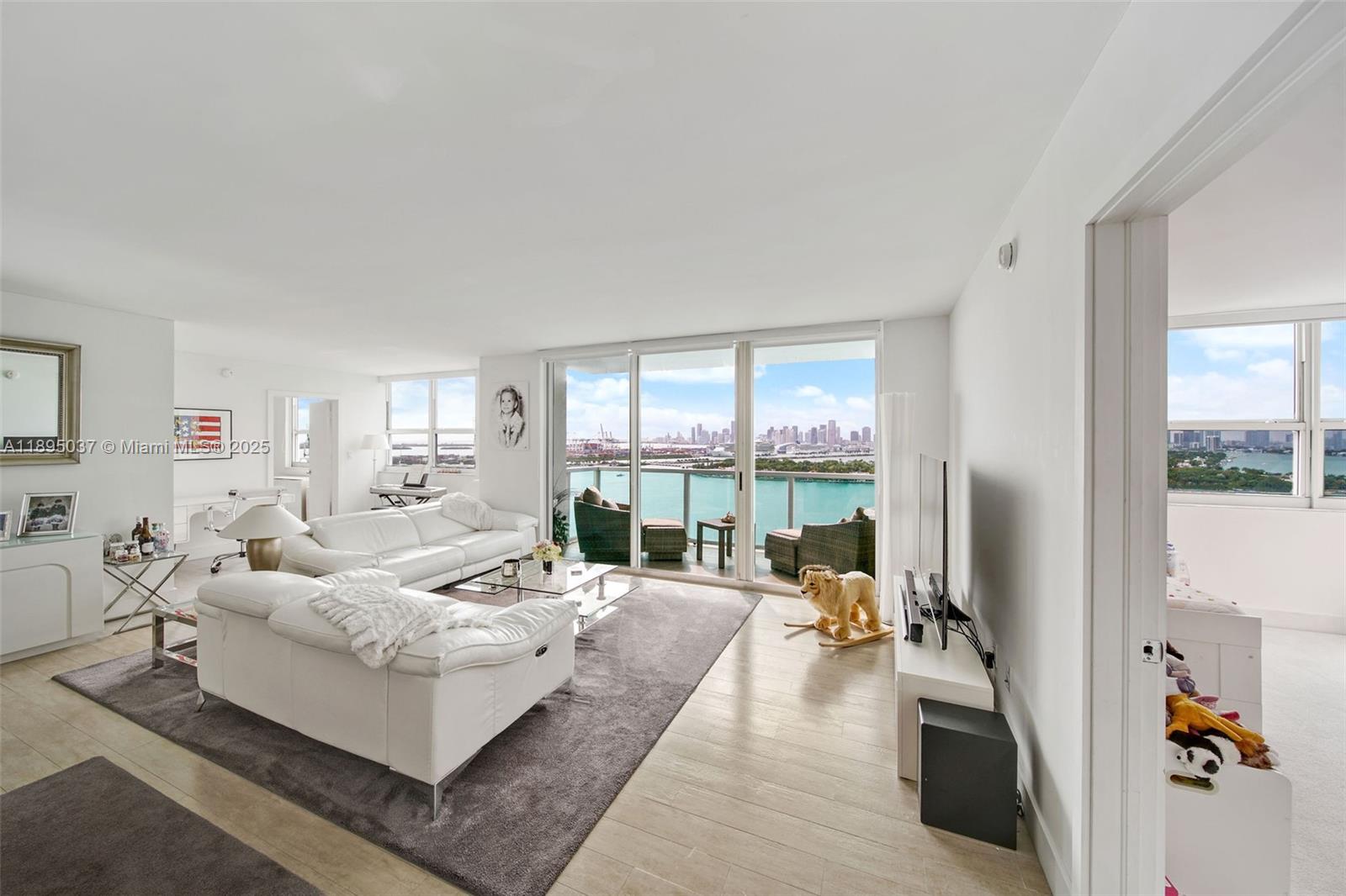 THE FLORIDIAN CONDO - Residential