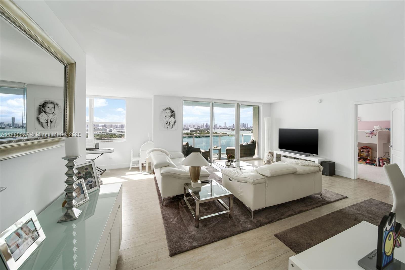 650 West Ave 2107