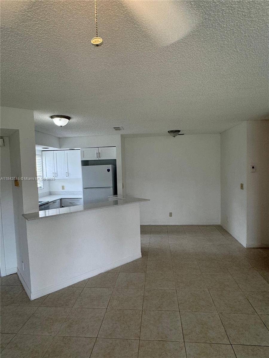 3400 N Pinewalk Dr N 911