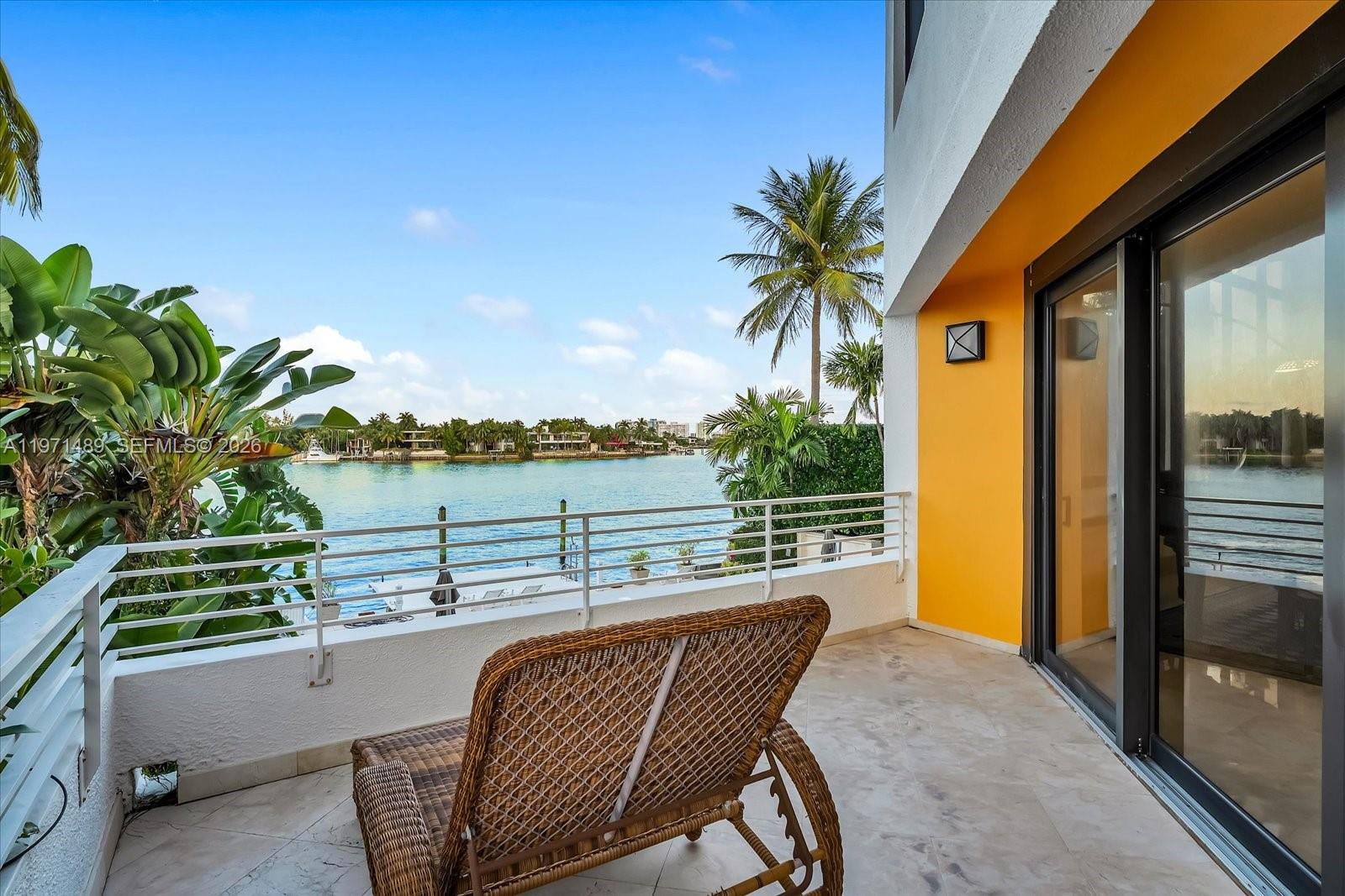 HIBISCUS ISLAND - Residential