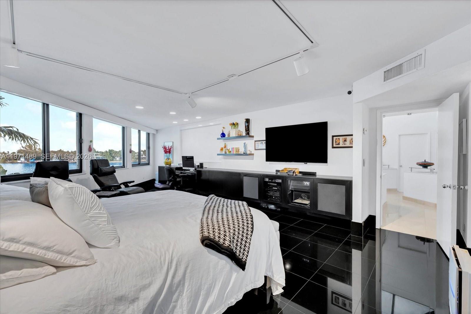 HIBISCUS ISLAND - Residential