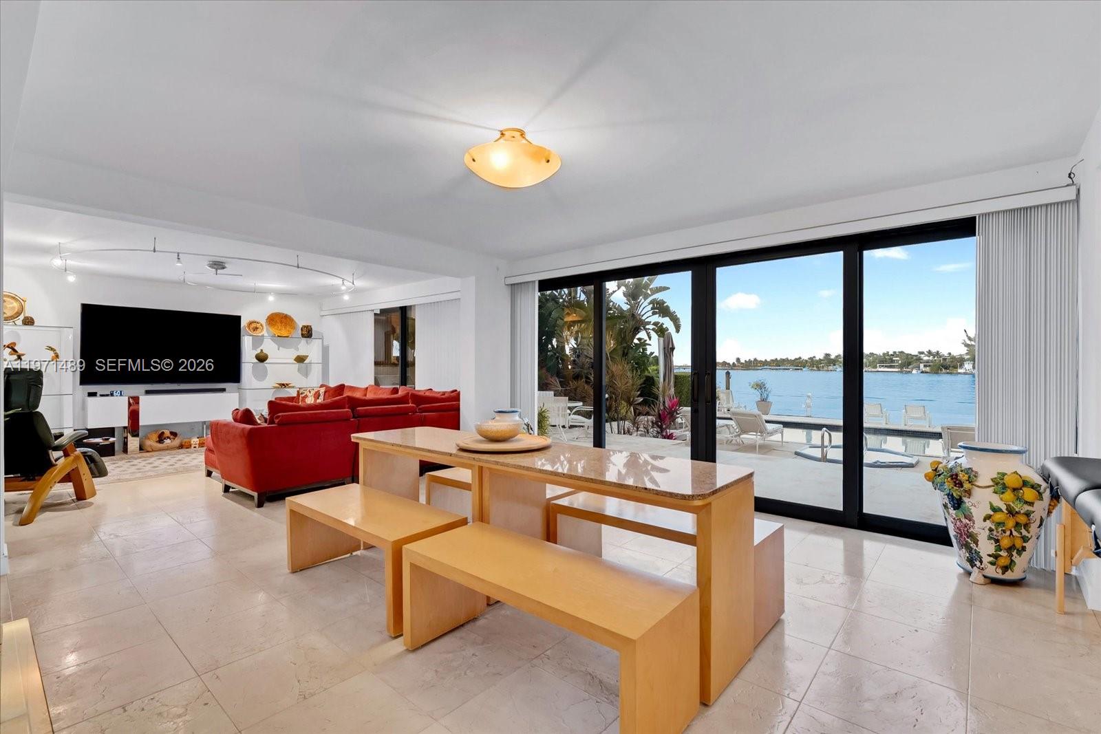 HIBISCUS ISLAND - Residential