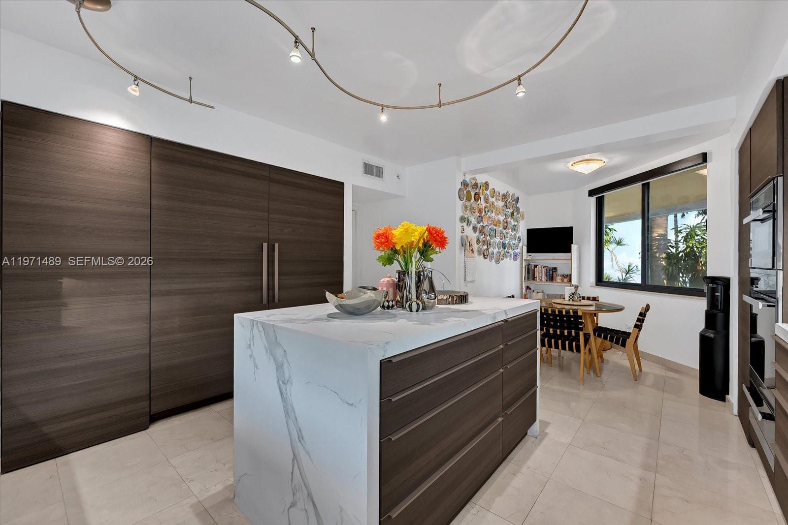 HIBISCUS ISLAND - Residential