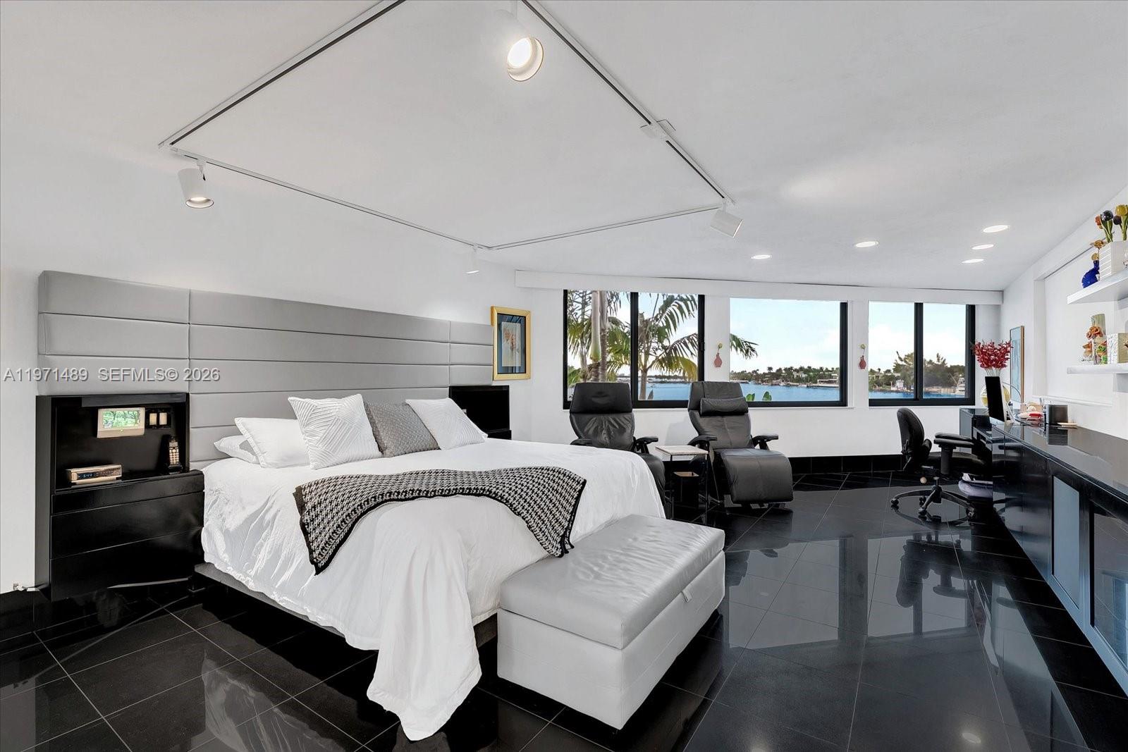 HIBISCUS ISLAND - Residential