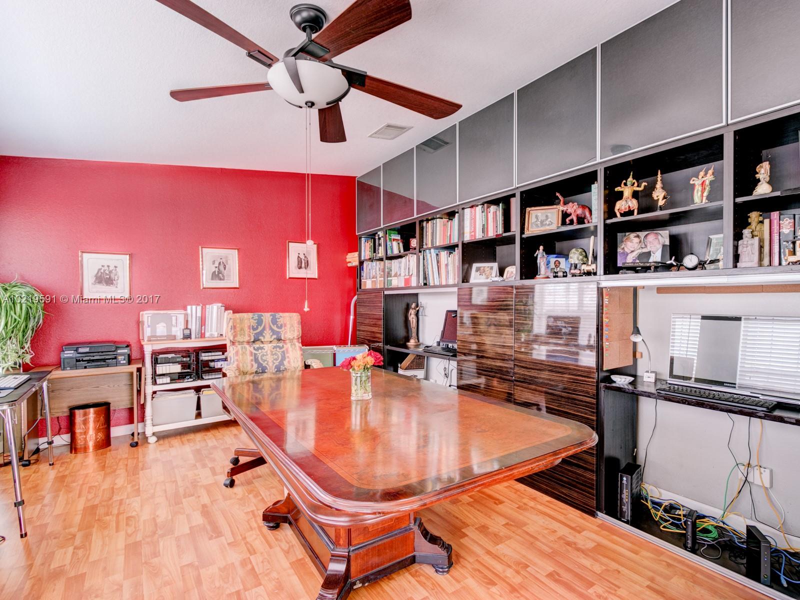 Ravenswood Estates & Mari - Residential