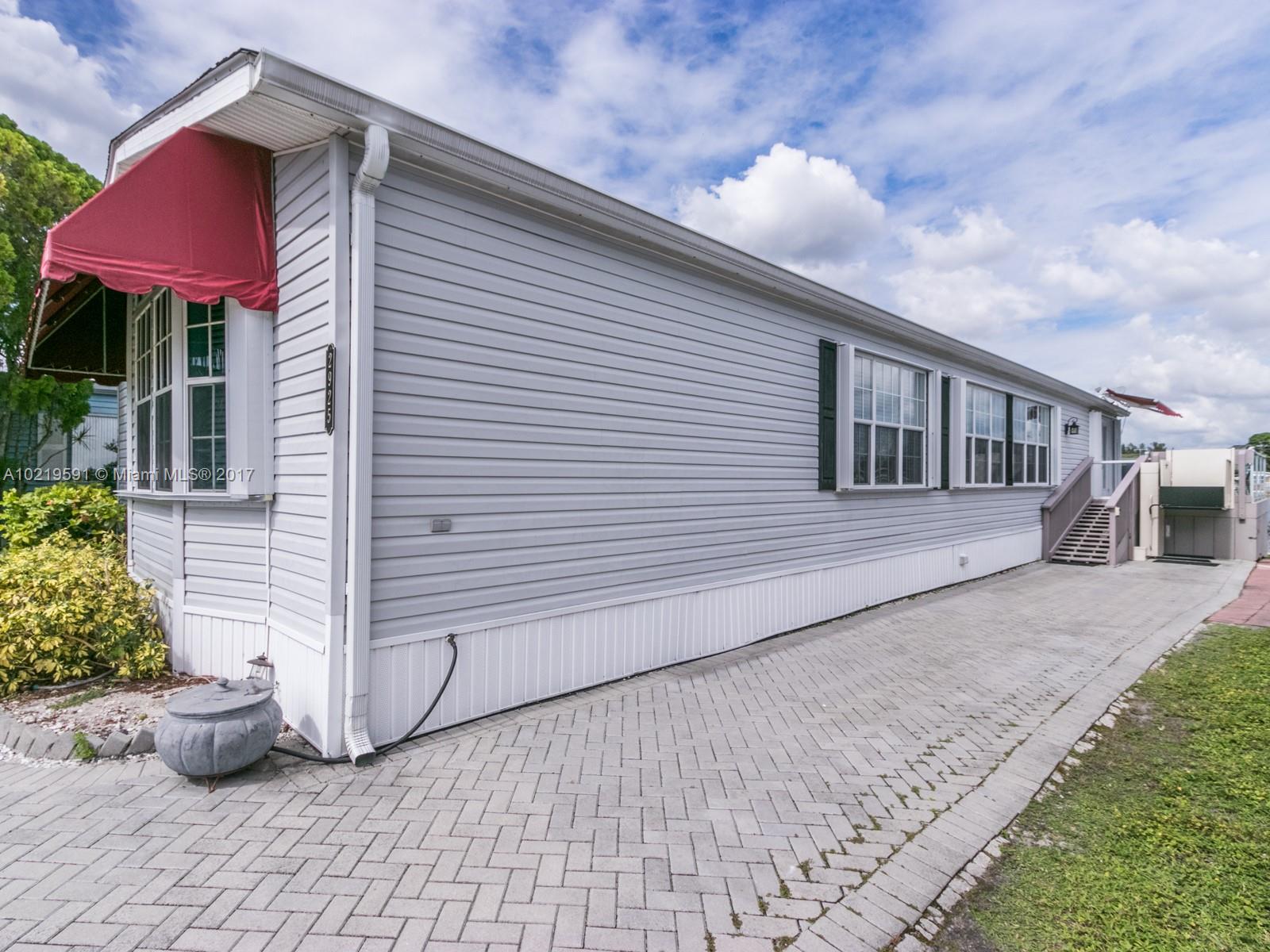 Ravenswood Estates & Mari - Residential