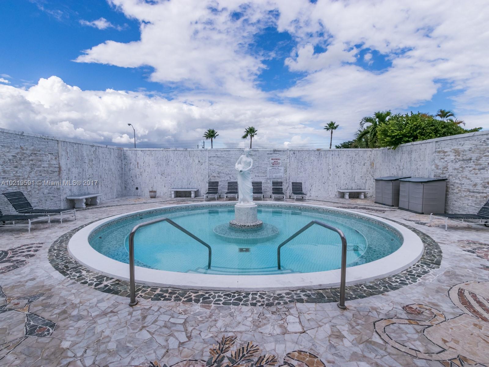 Ravenswood Estates & Mari - Residential