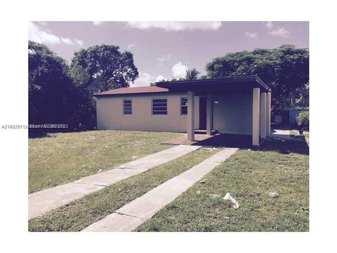 Single Family Residence in North Miami FL 1680 129th St St.jpg