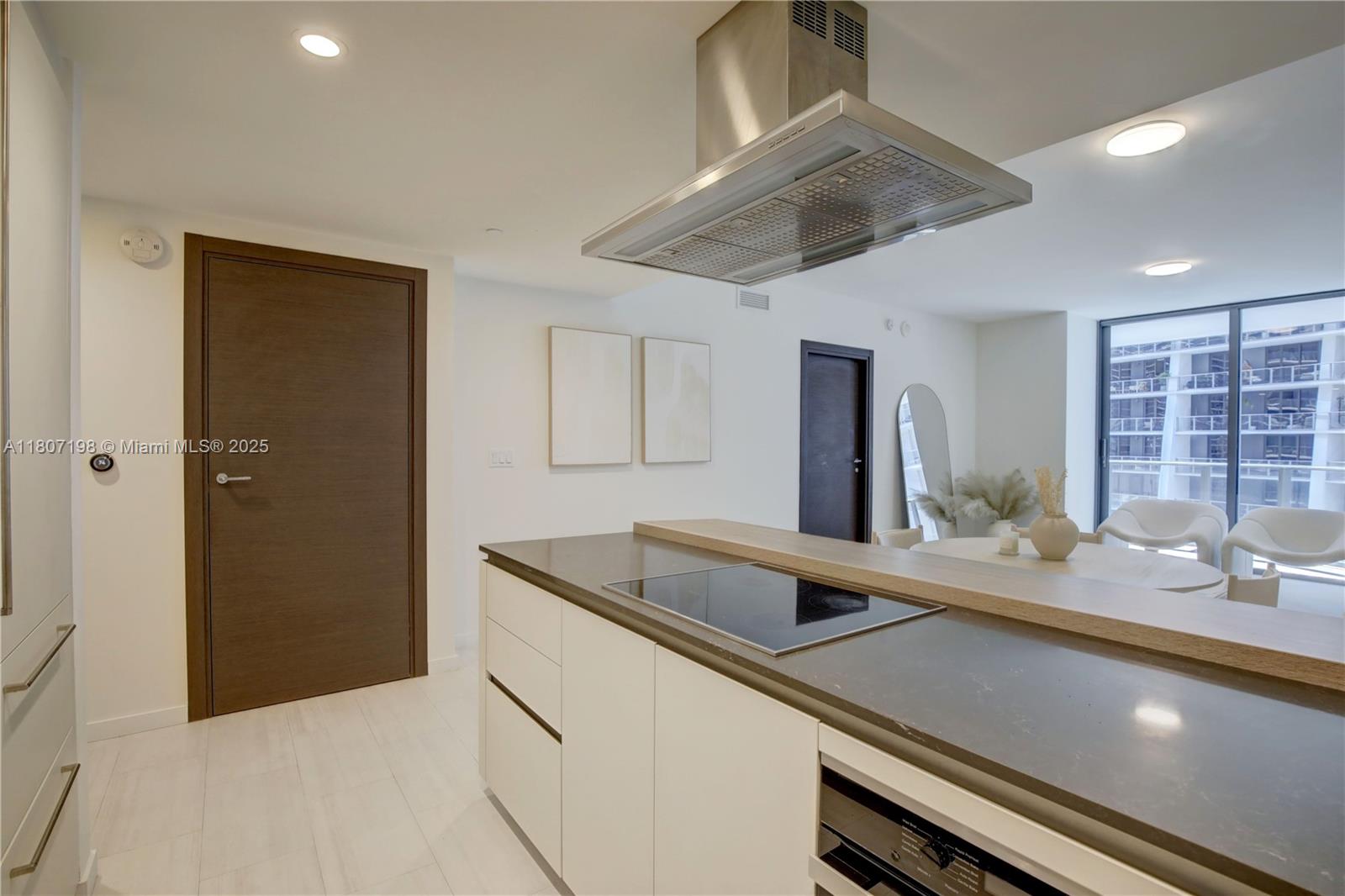 BRICKELL FLATIRON - Residential