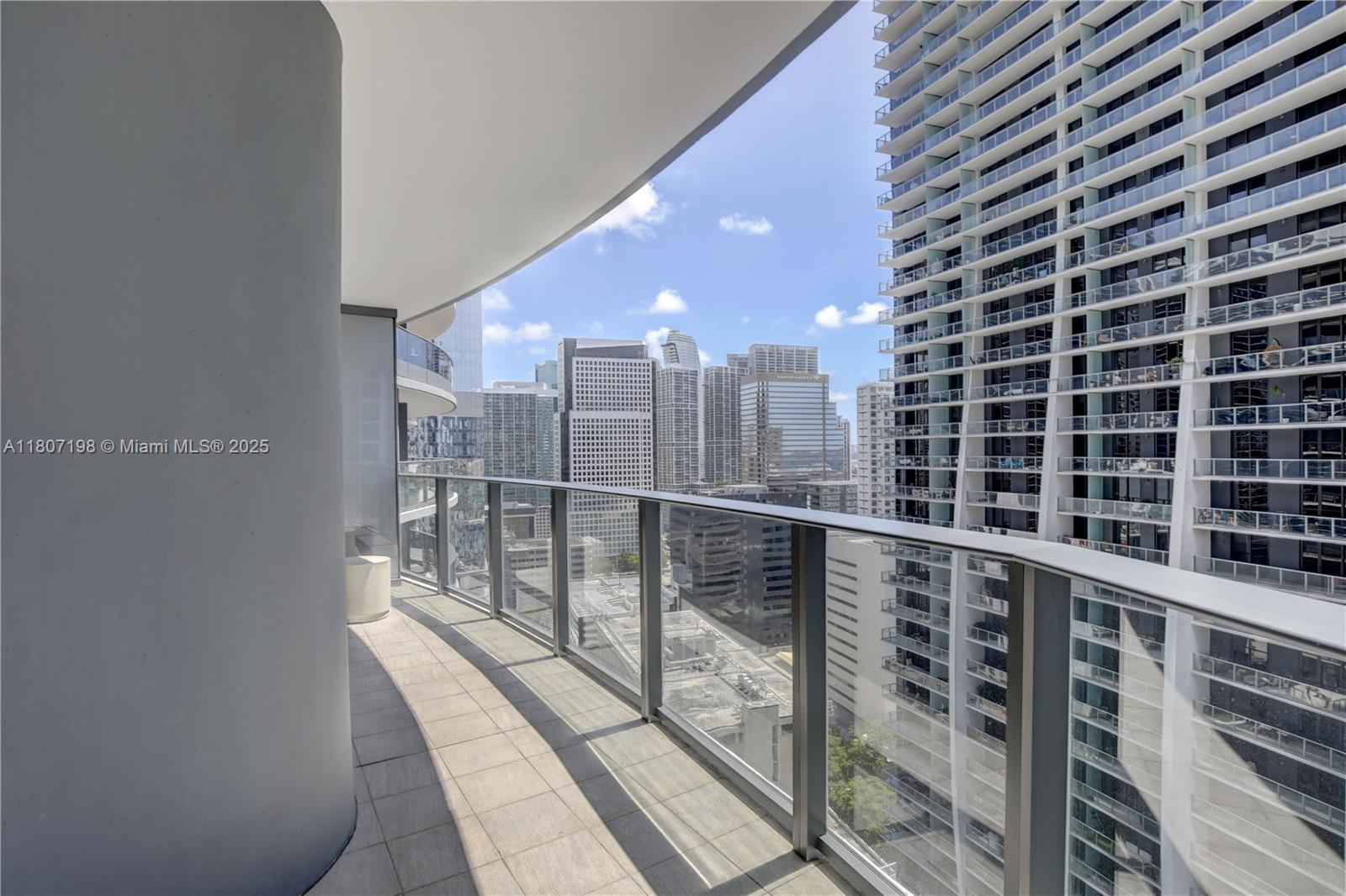 BRICKELL FLATIRON - Residential