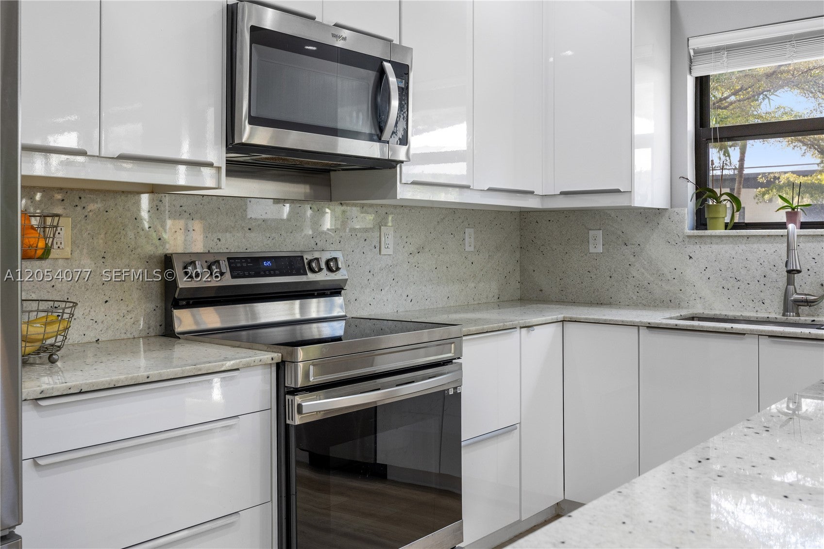 658 NE 193rd Ter