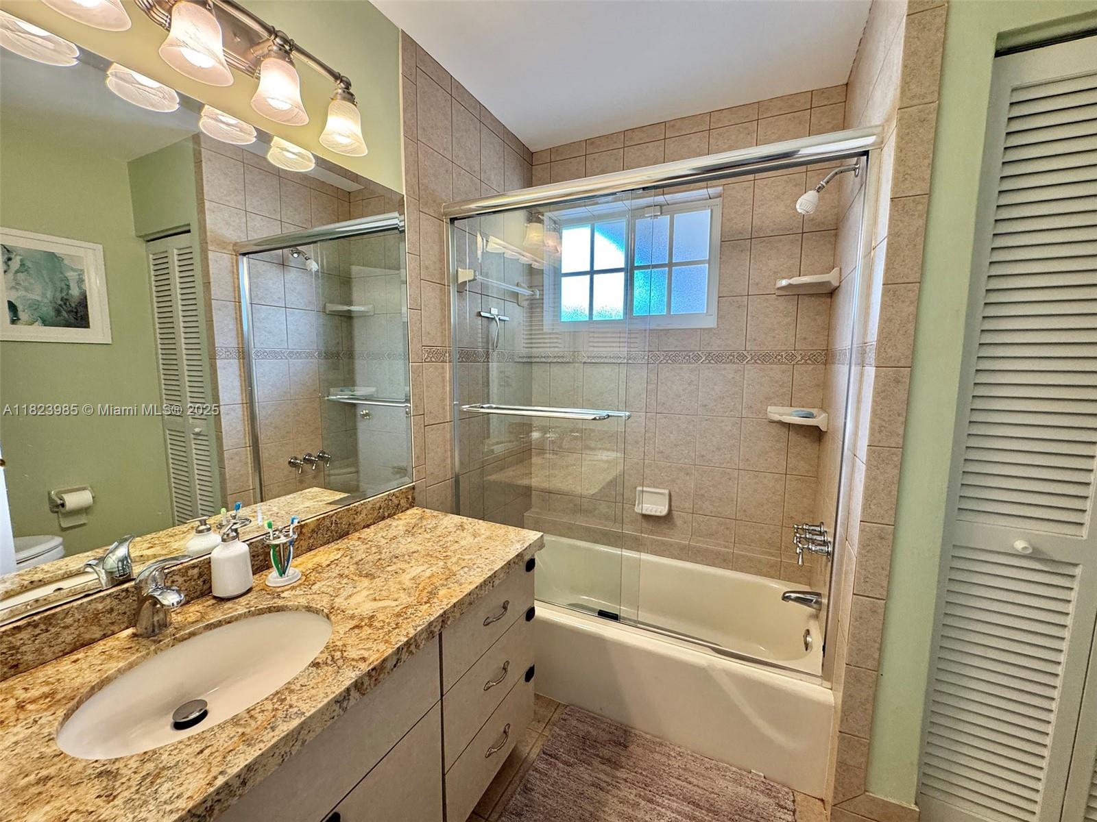 CORAL REEF ESTS 6TH ADDN - Residential