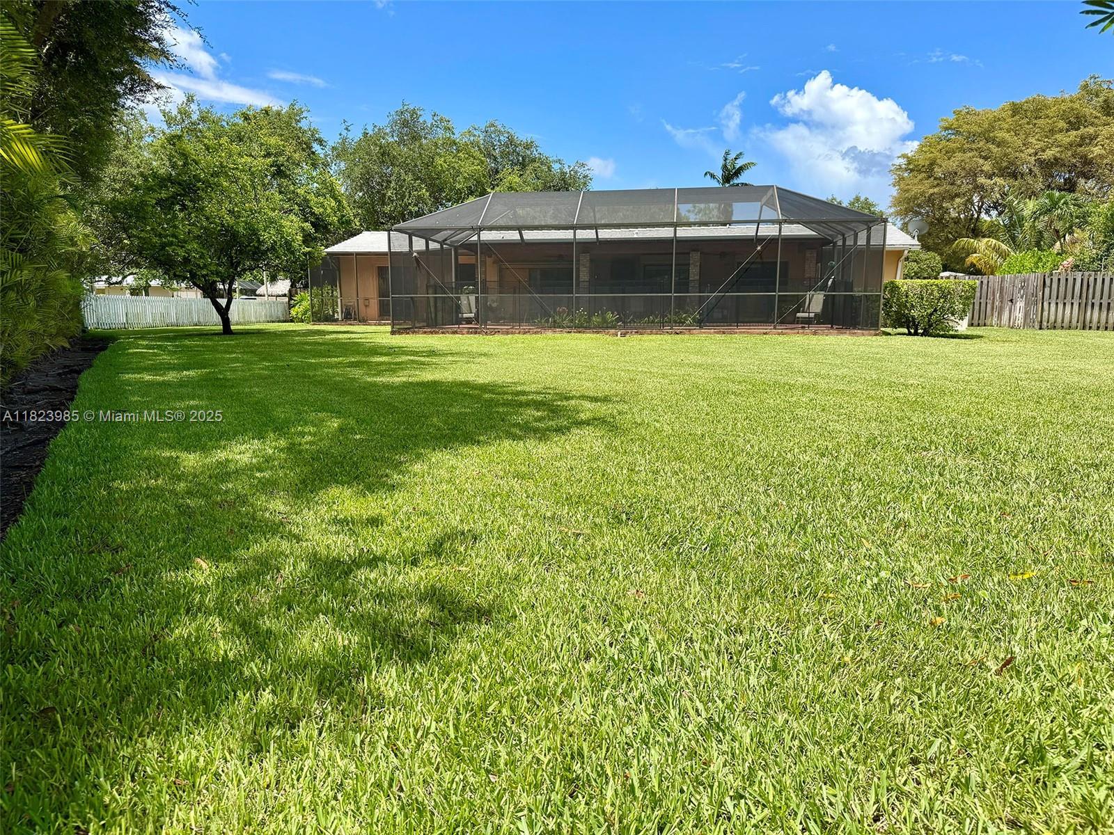 CORAL REEF ESTS 6TH ADDN - Residential