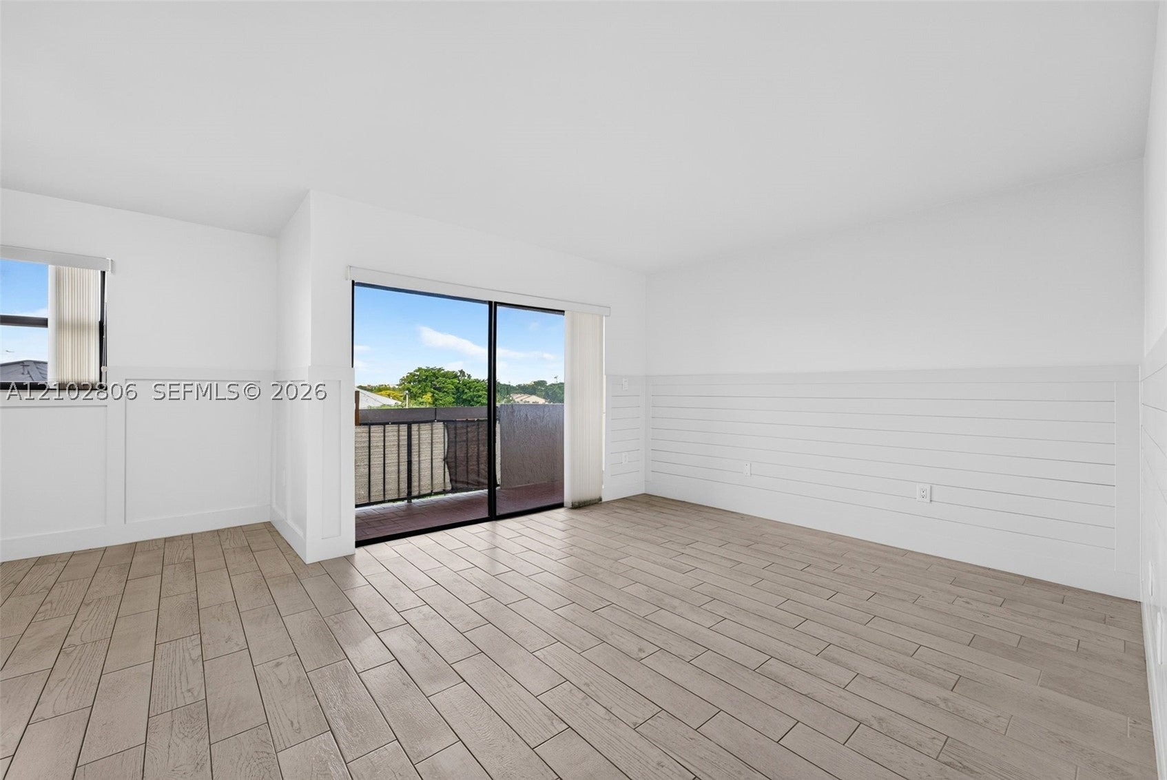 1121 SW 122nd Ave 414-2