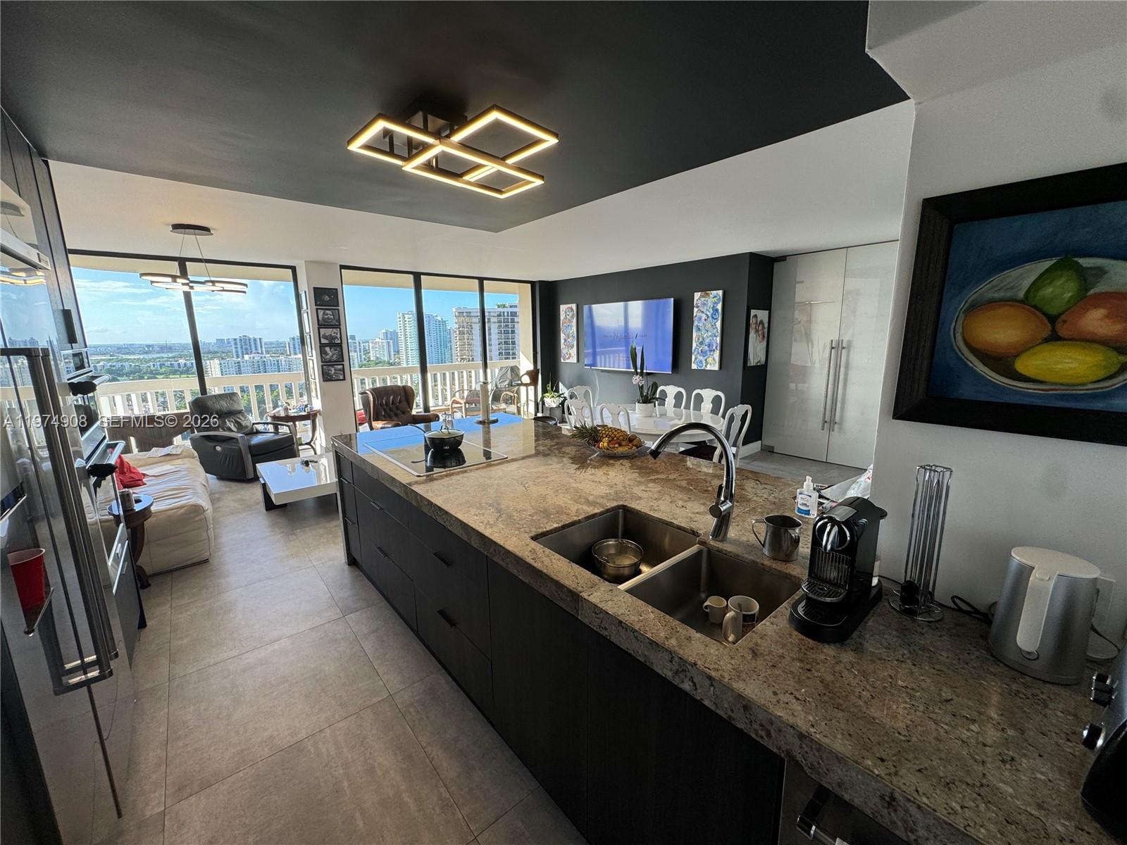 TURNBERRY TOWERS CONDO - Residential