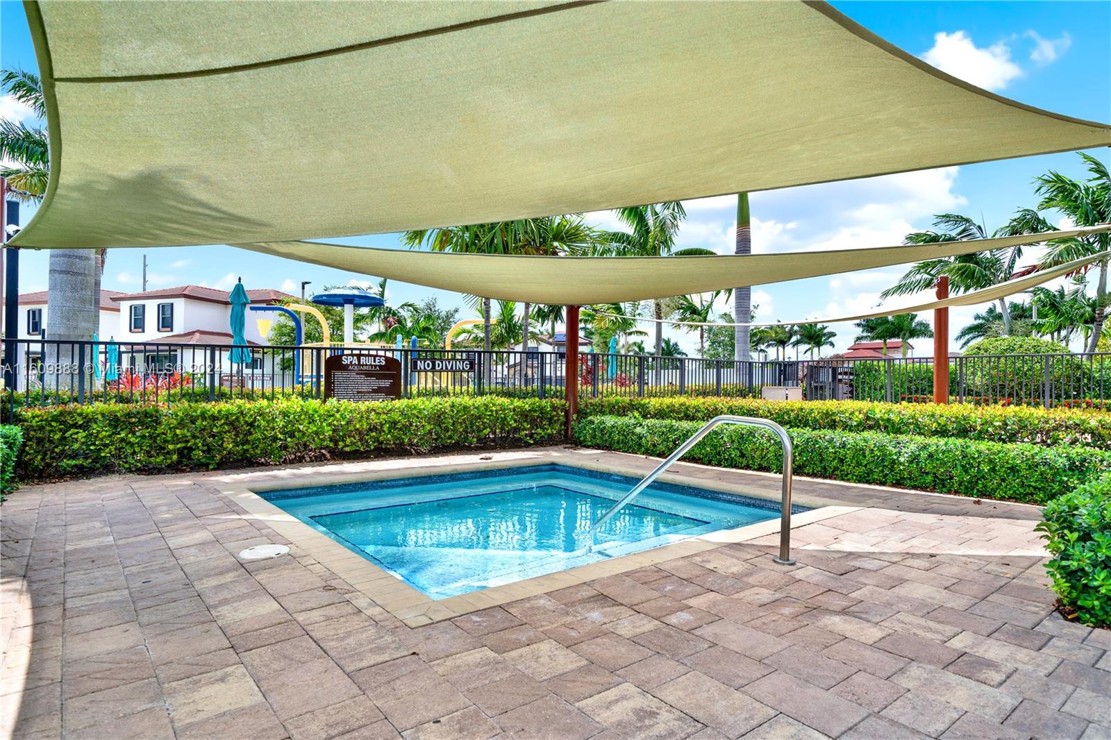 AQUABELLA NORTH REPLAT - Residential
