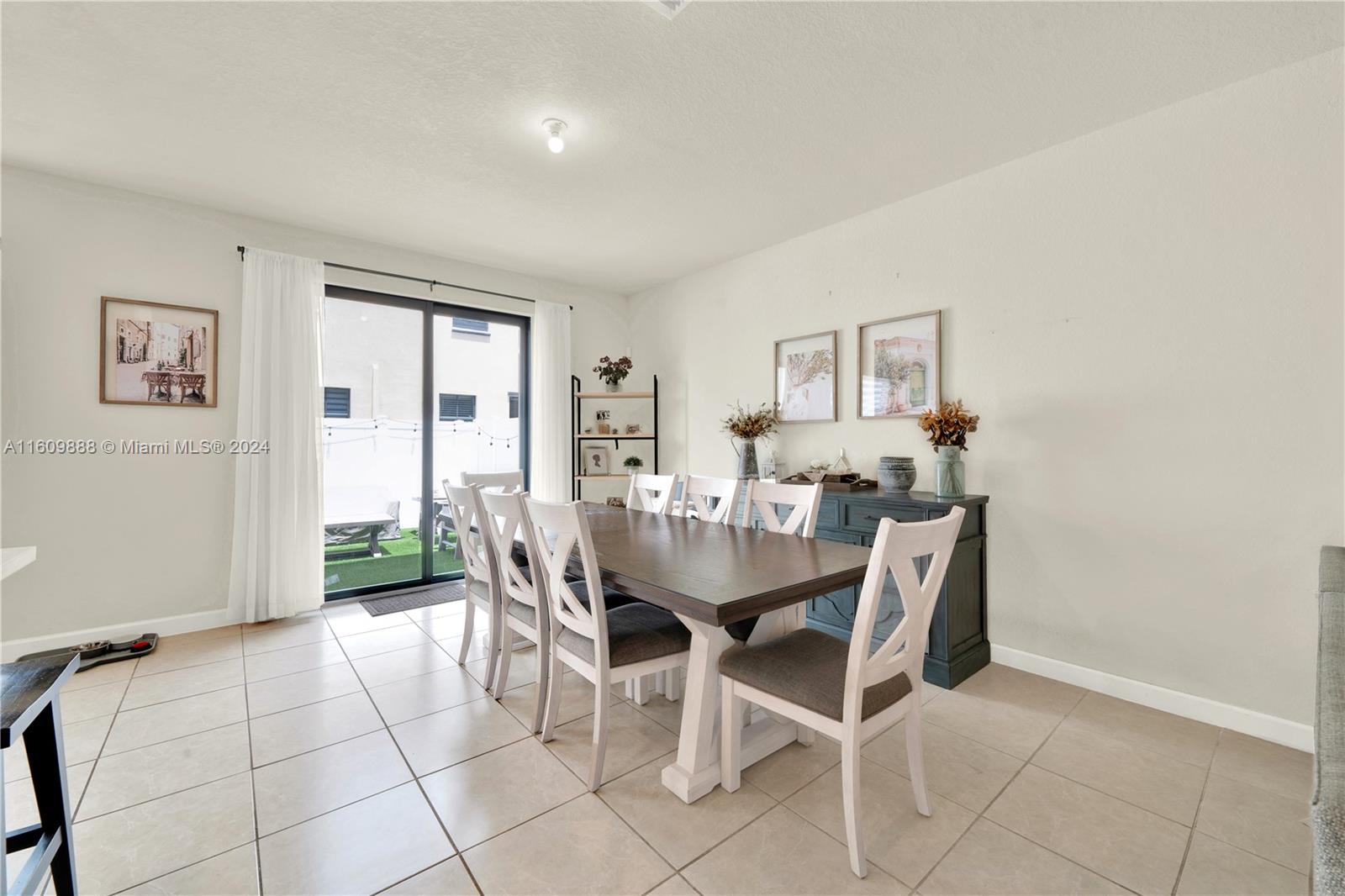 AQUABELLA NORTH REPLAT - Residential
