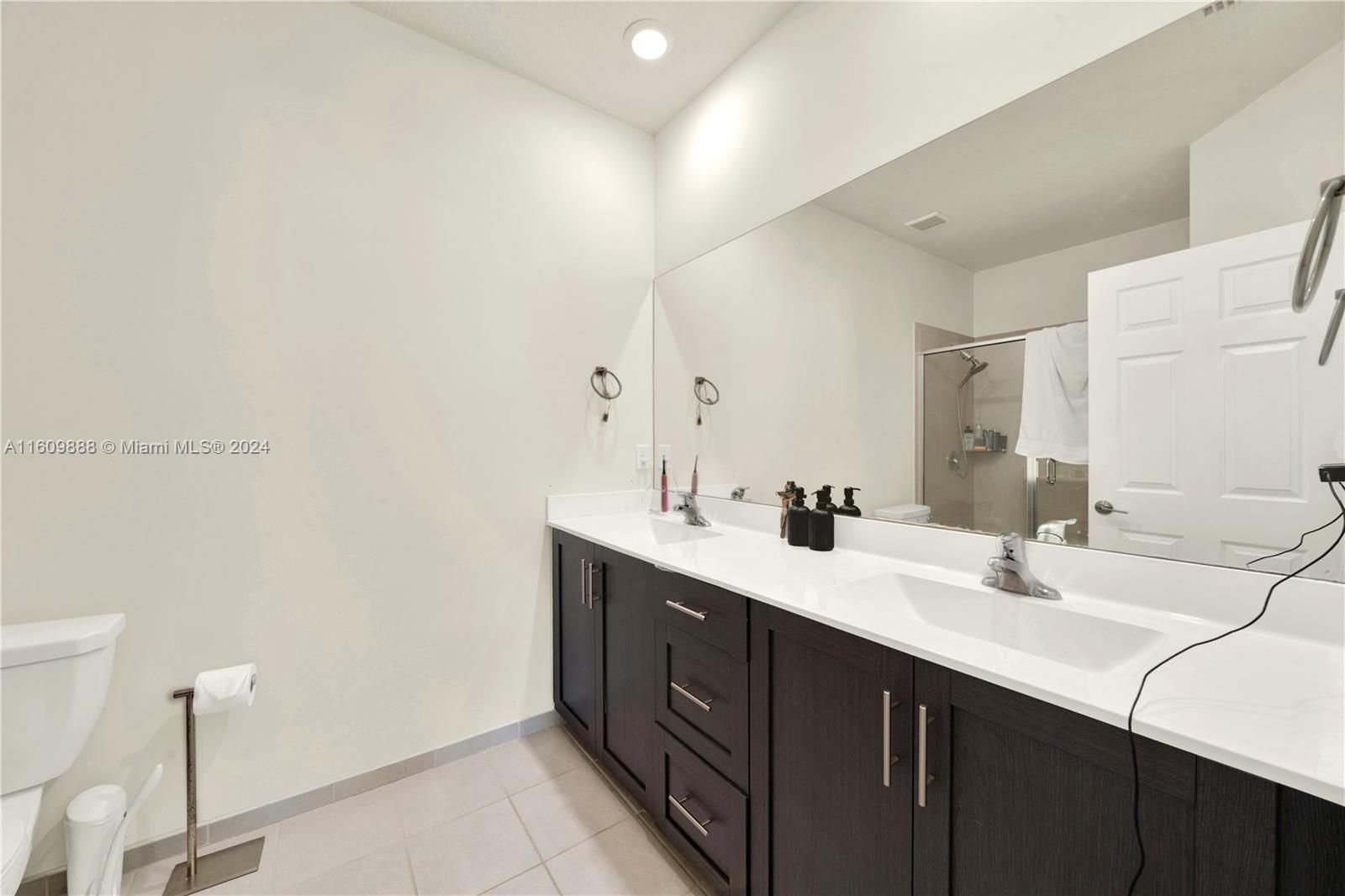 AQUABELLA NORTH REPLAT - Residential
