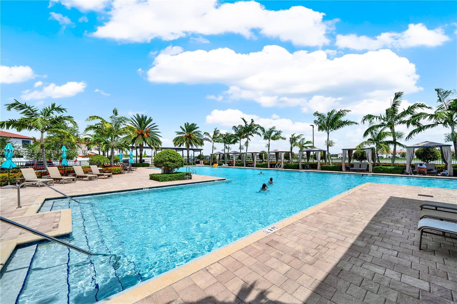 AQUABELLA NORTH REPLAT - Residential