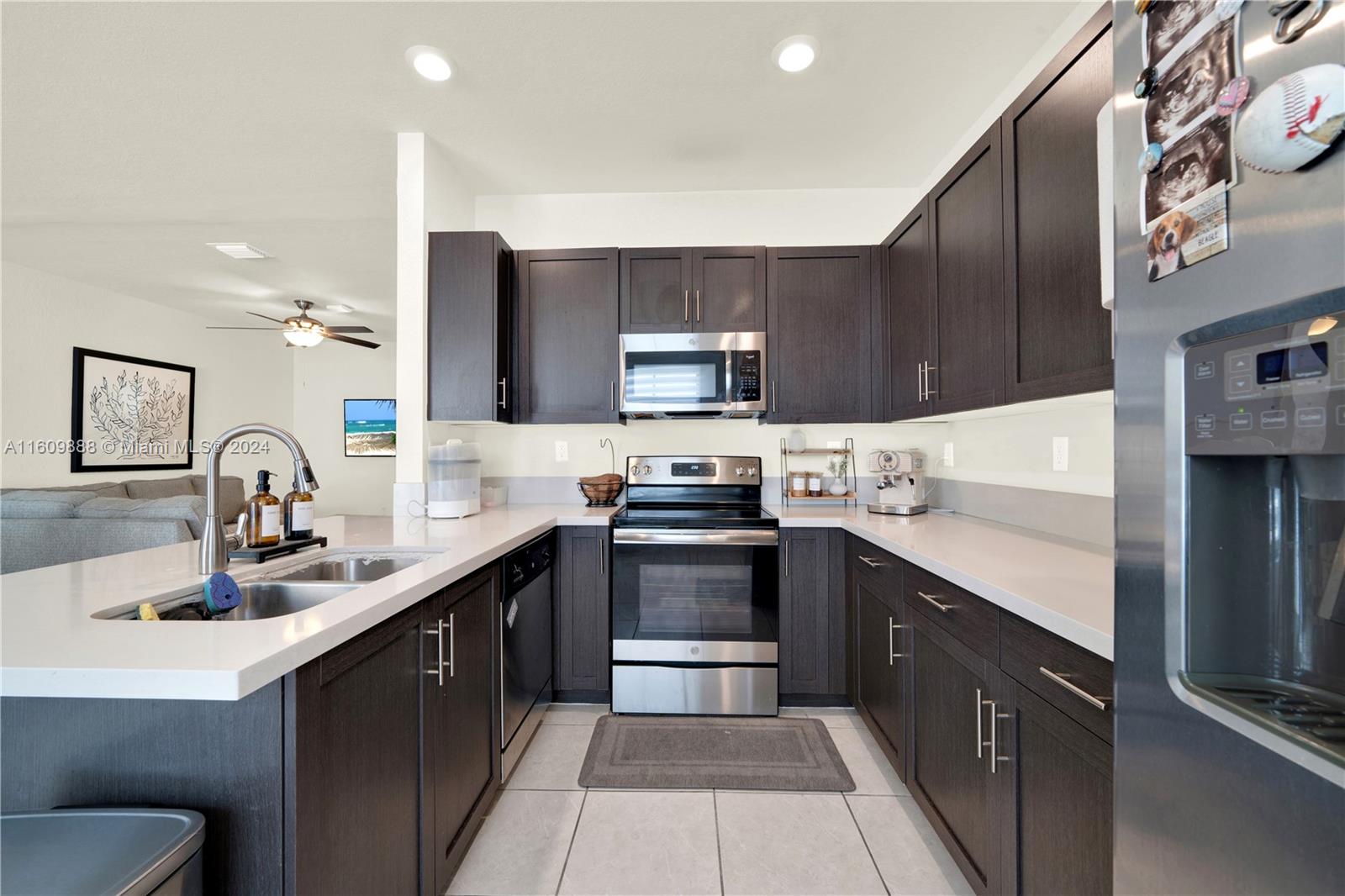 AQUABELLA NORTH REPLAT - Residential