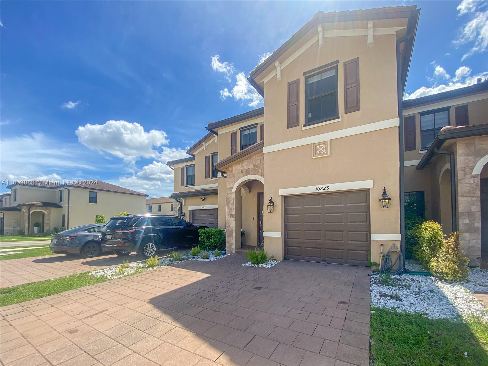 AQUABELLA NORTH REPLAT - Residential
