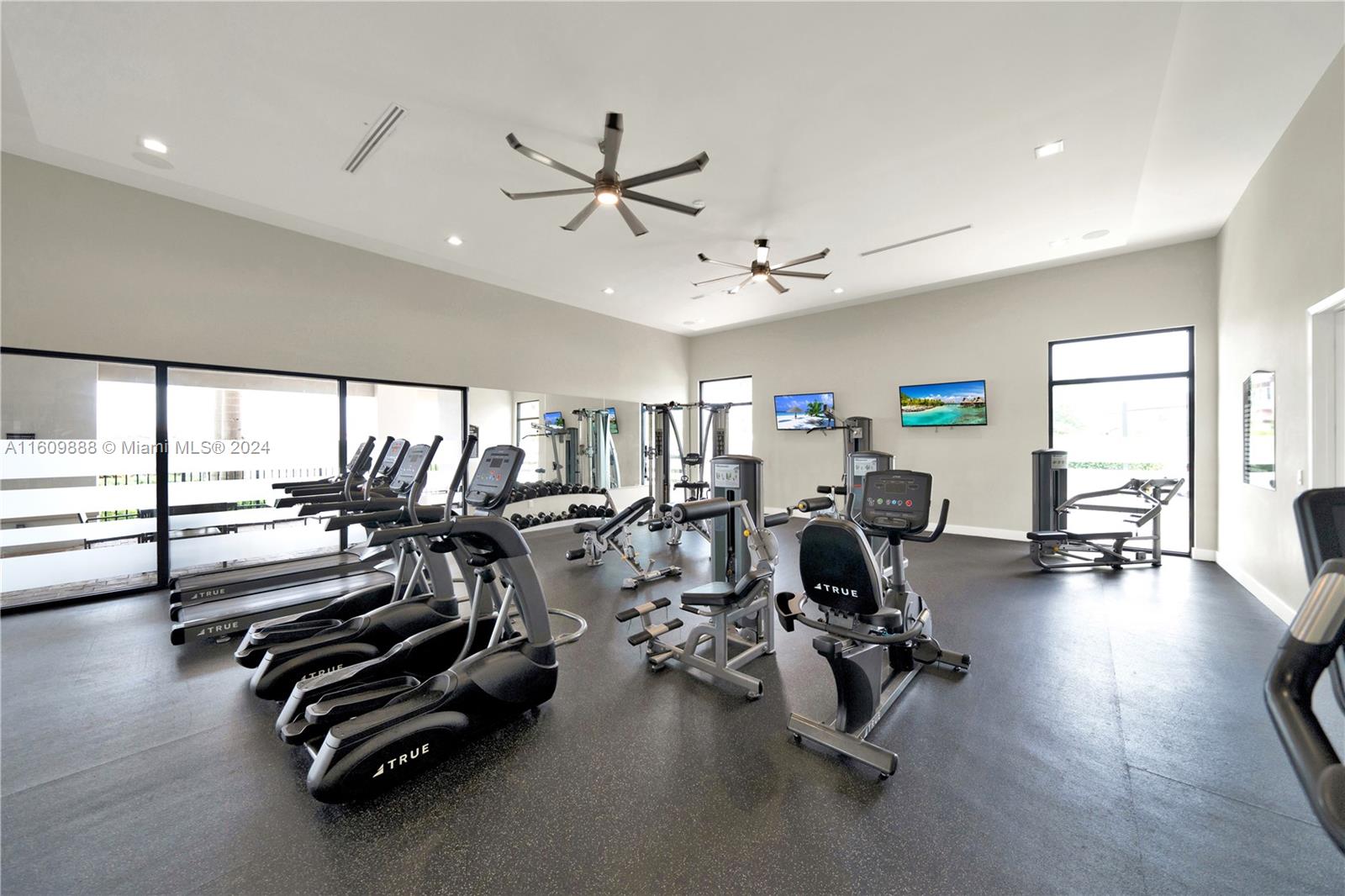 AQUABELLA NORTH REPLAT - Residential