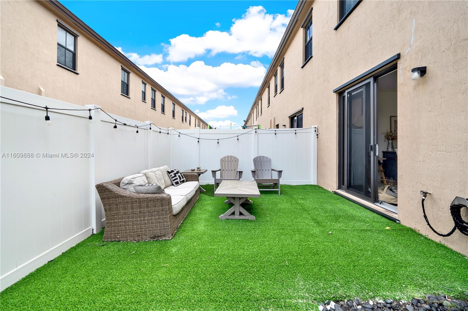 AQUABELLA NORTH REPLAT - Residential