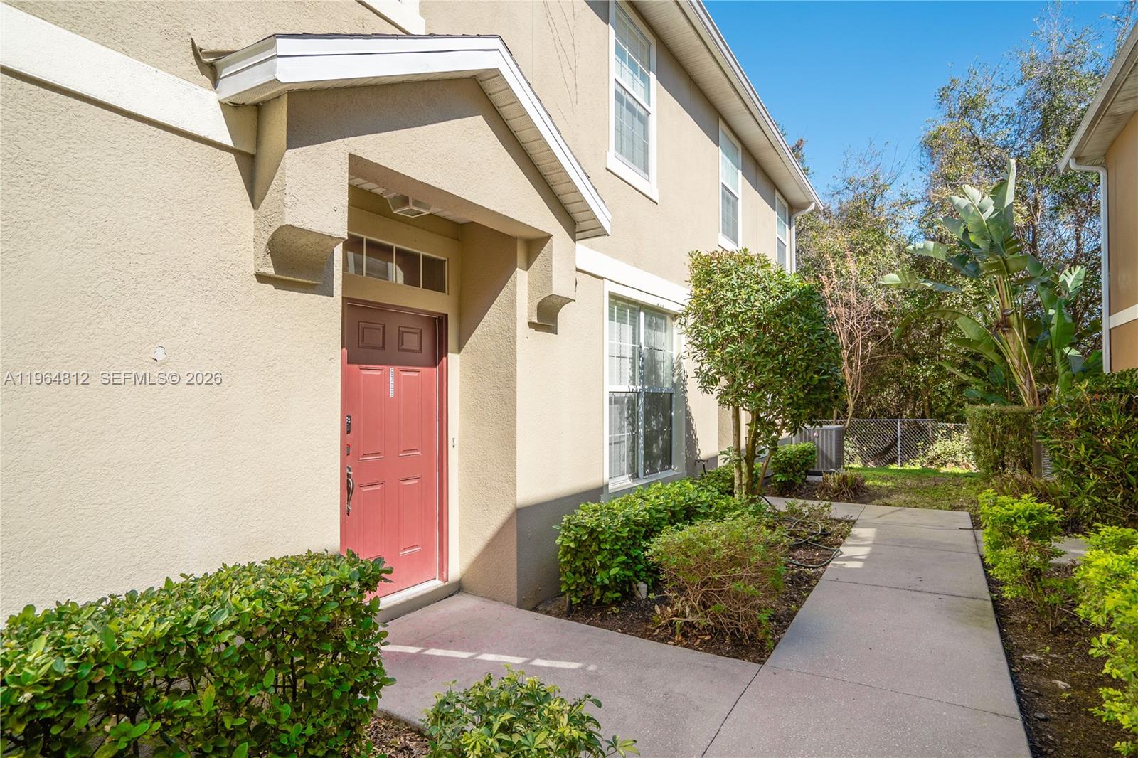90Q | EAGLE PALM PHASE 1 - Residential Lease