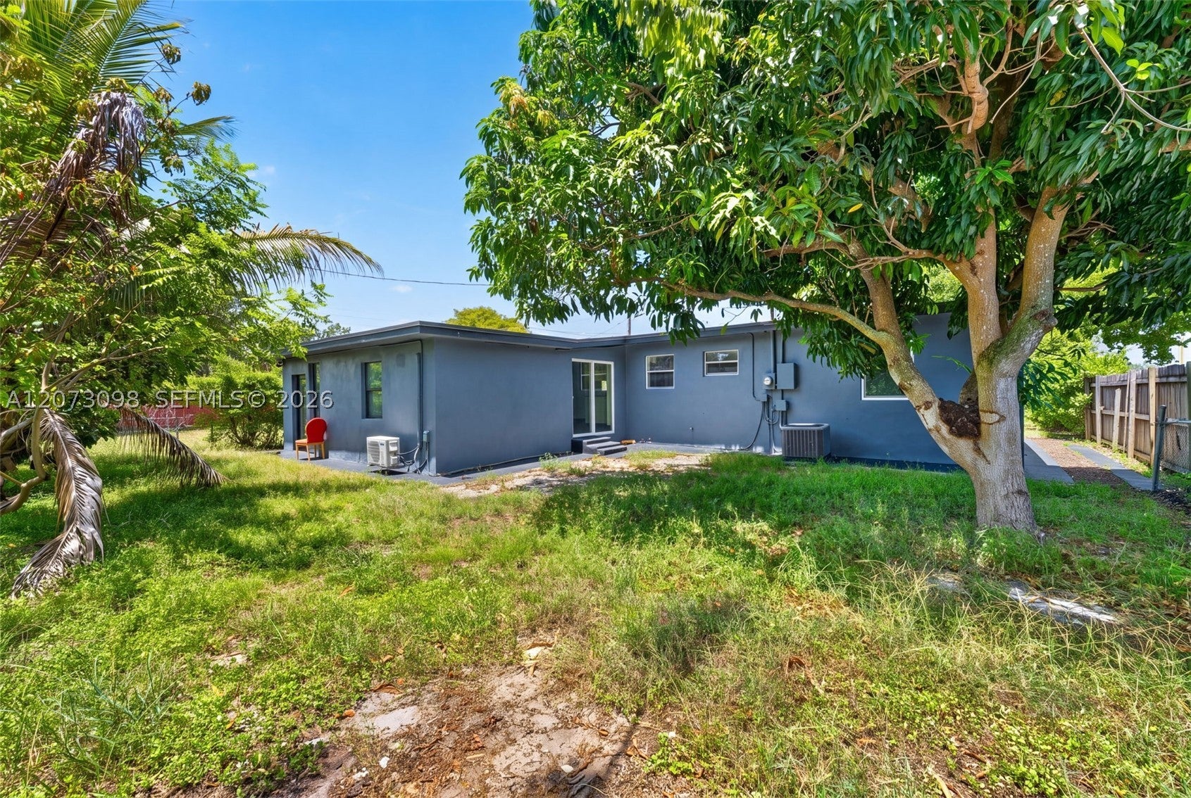 1616 SW 9th St