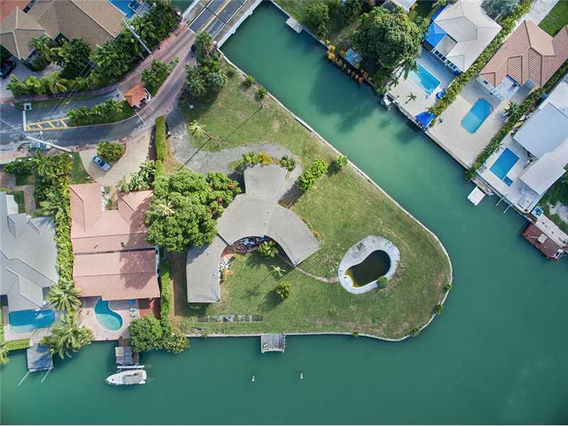 BISCAYNE POINT PB 14-35 - Residential