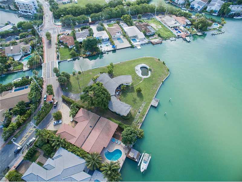 BISCAYNE POINT PB 14-35 - Residential
