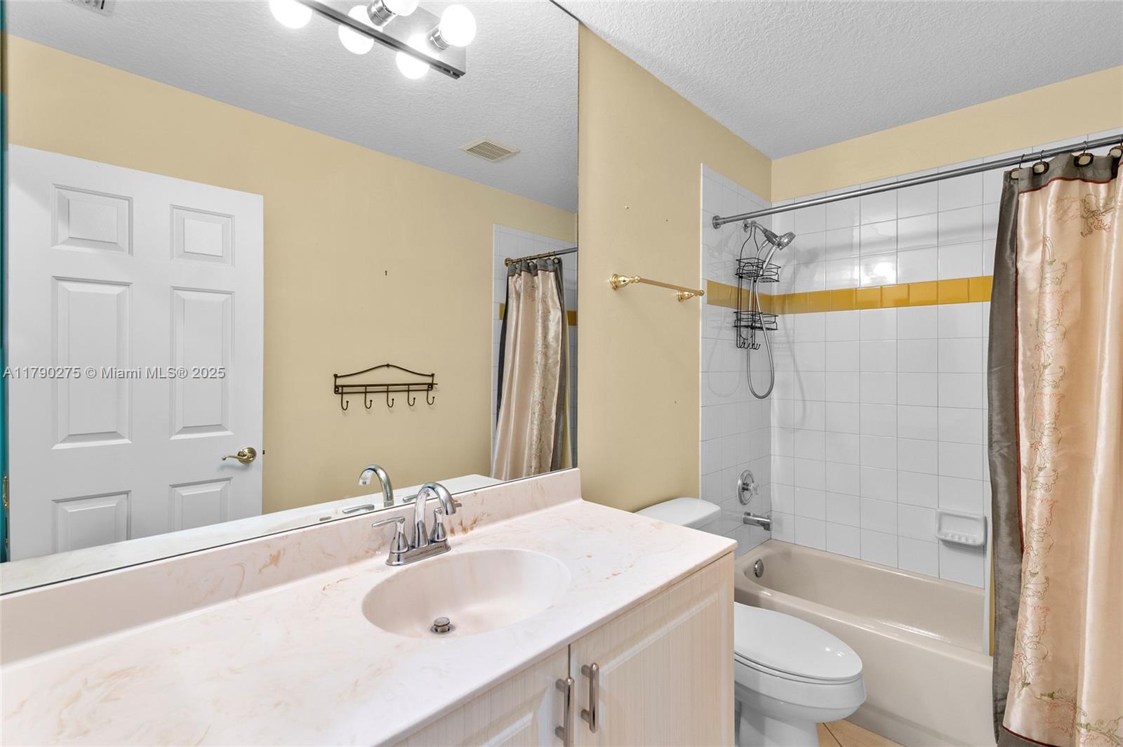 Cascade lakes - Residential