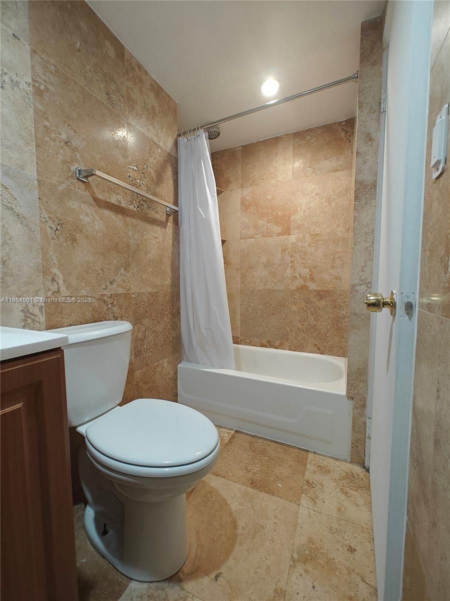 FOUR AMBASSADORS CONDO PH - Residential