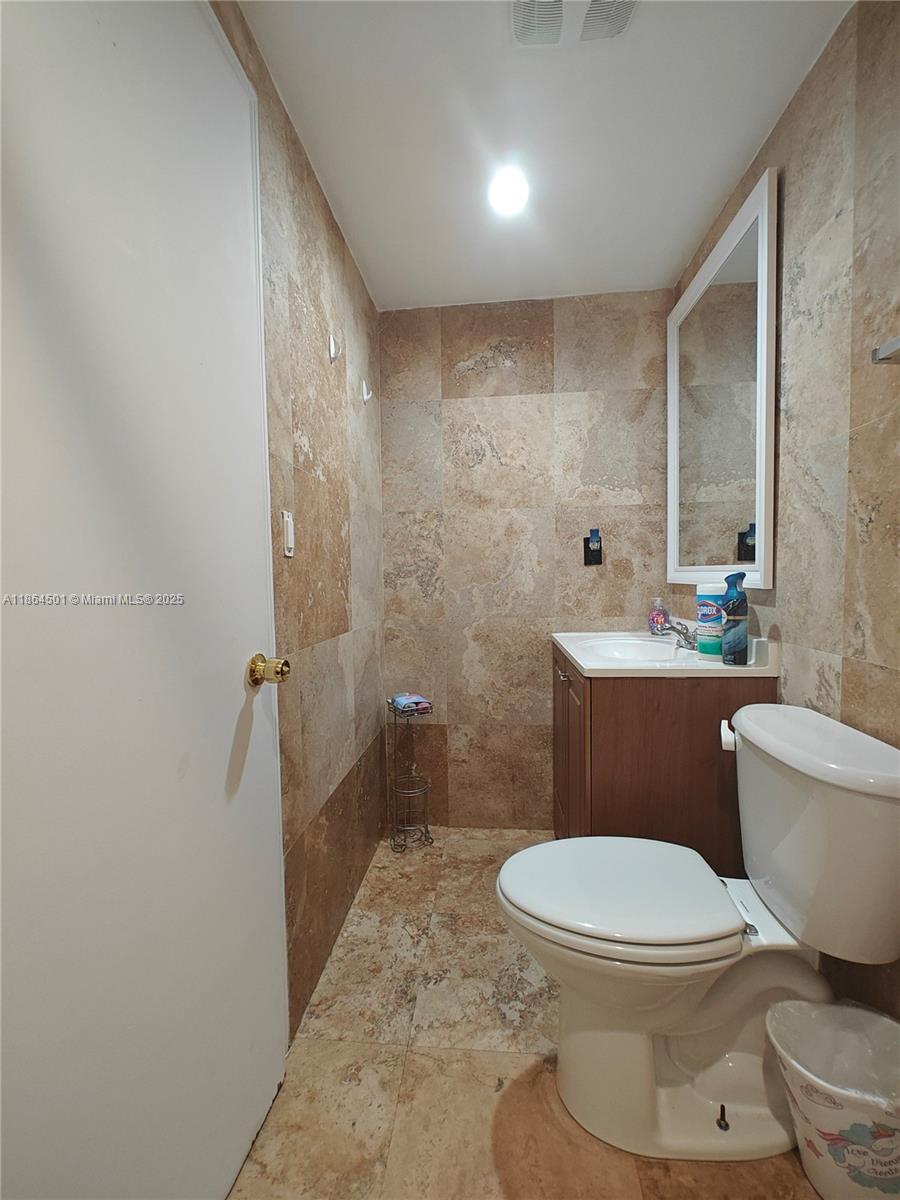 FOUR AMBASSADORS CONDO PH - Residential