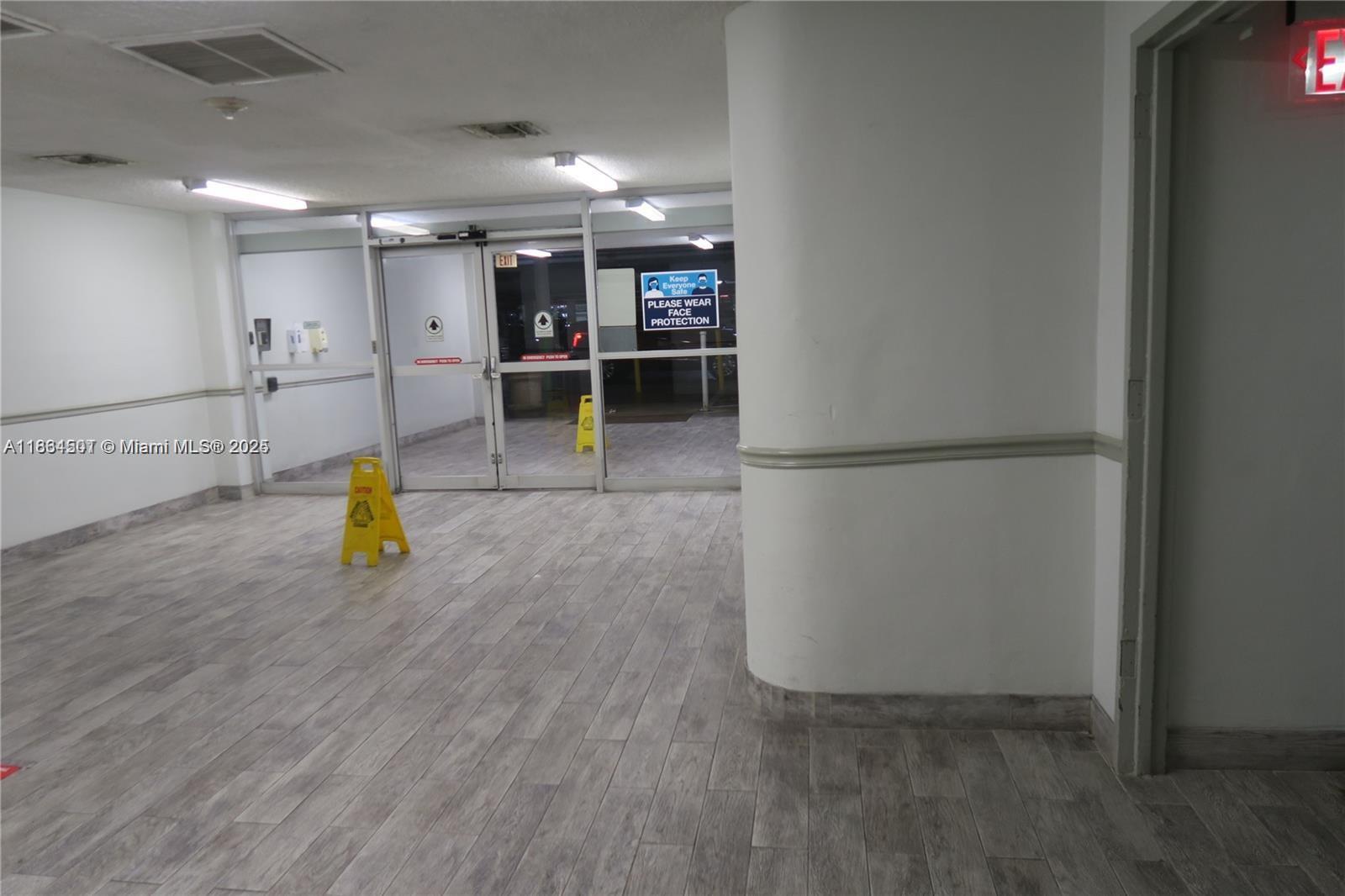 FOUR AMBASSADORS CONDO PH - Residential