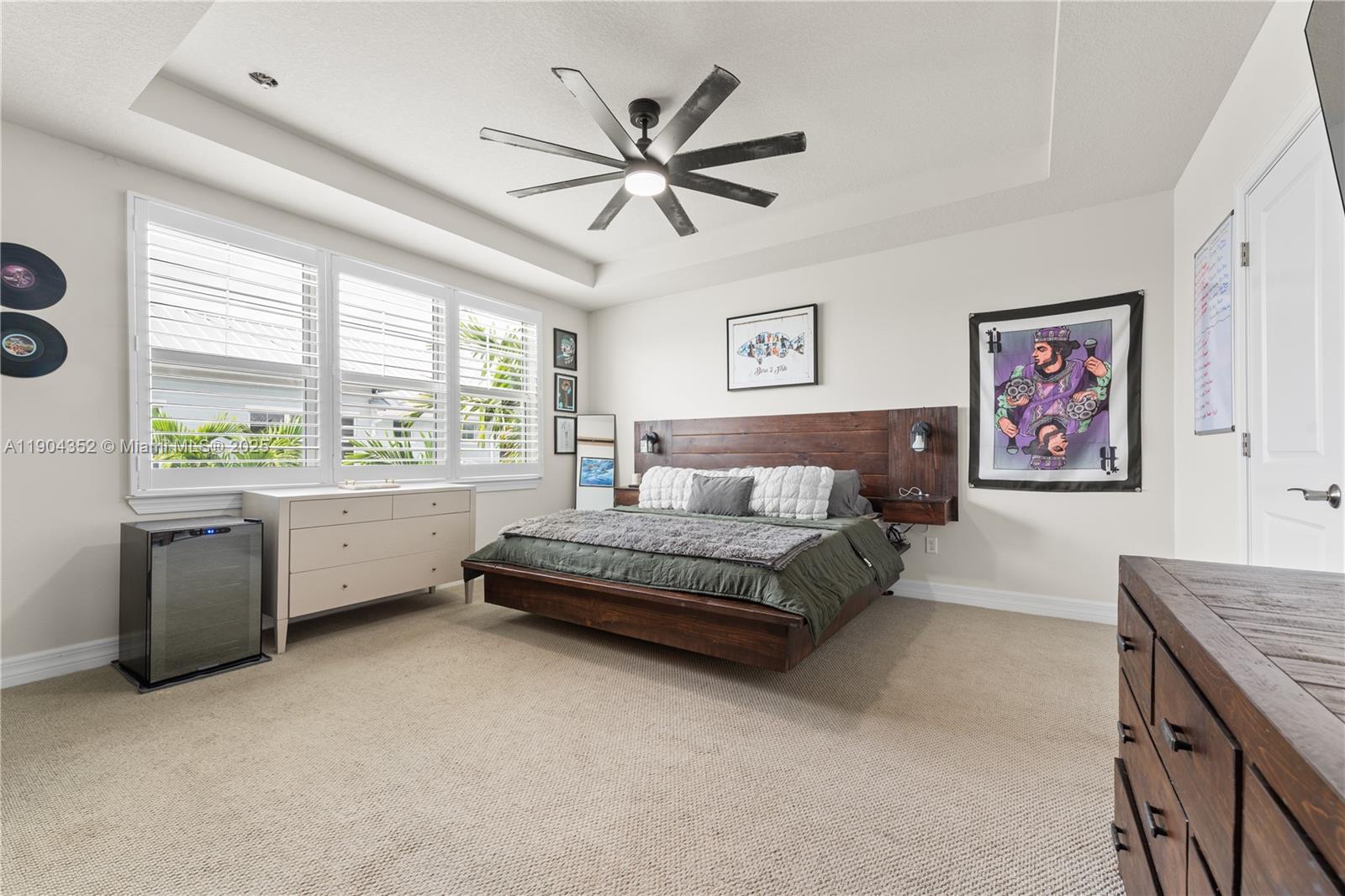 HILLCREST COUNTRY CLUB SO - Residential Lease