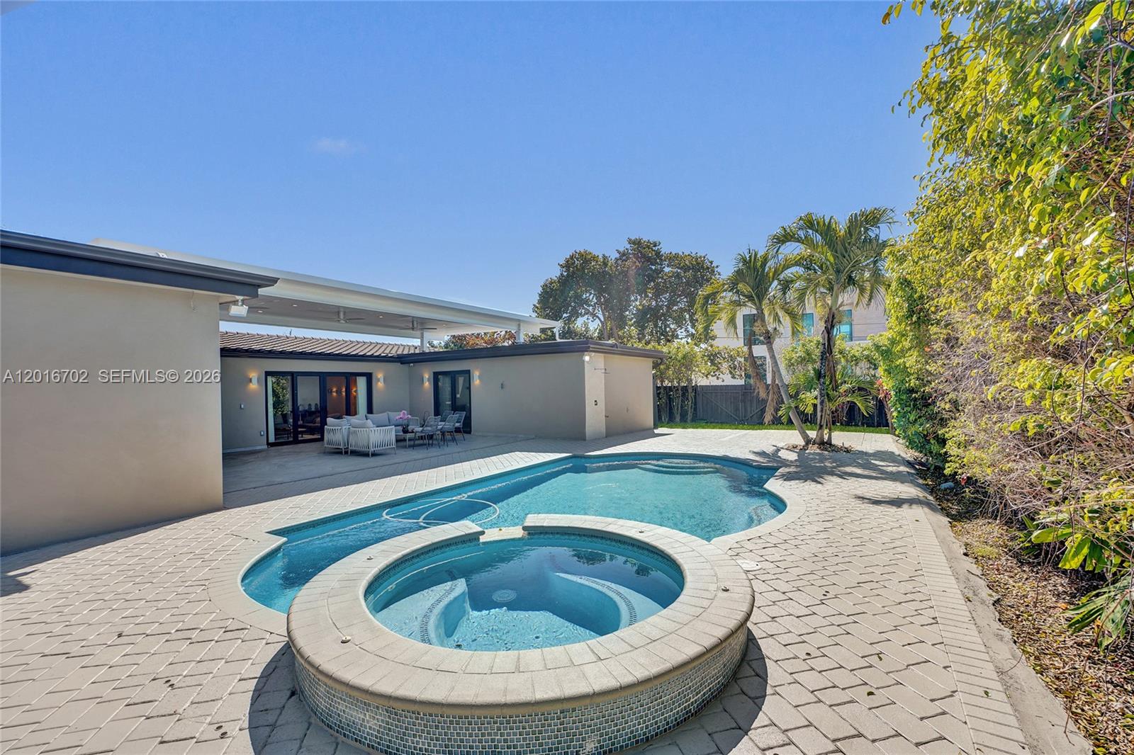 SKYKNOLL ESTATES REPLAT - Residential
