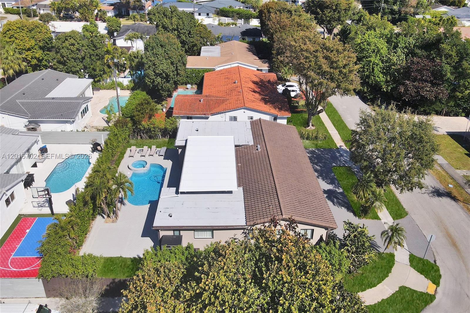 SKYKNOLL ESTATES REPLAT - Residential
