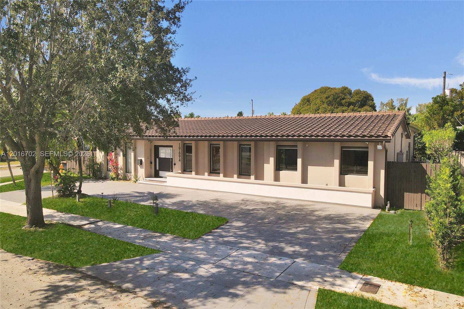 SKYKNOLL ESTATES REPLAT - Residential