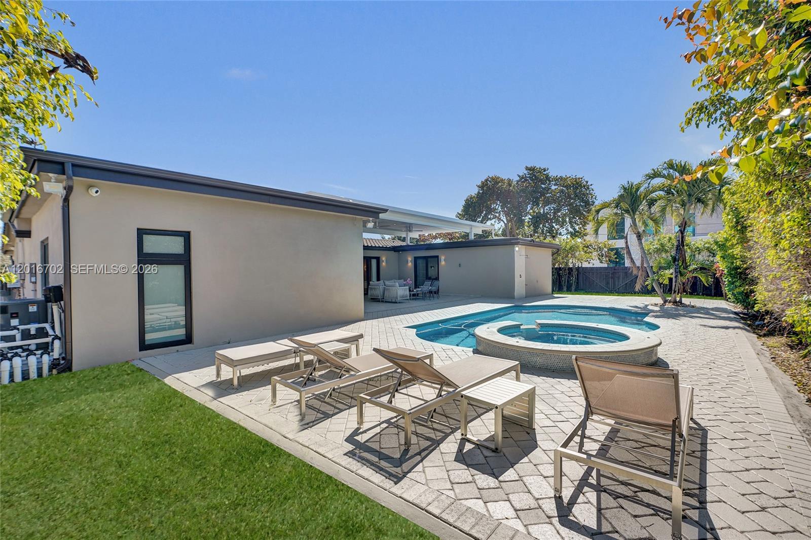 SKYKNOLL ESTATES REPLAT - Residential