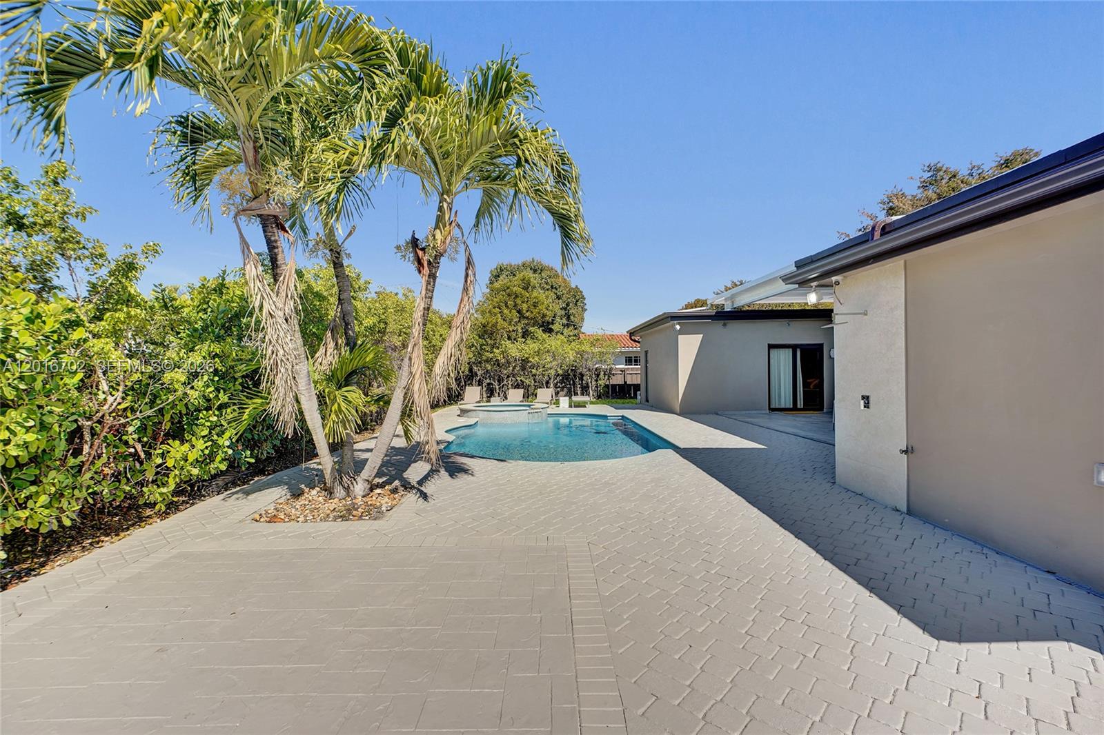 SKYKNOLL ESTATES REPLAT - Residential