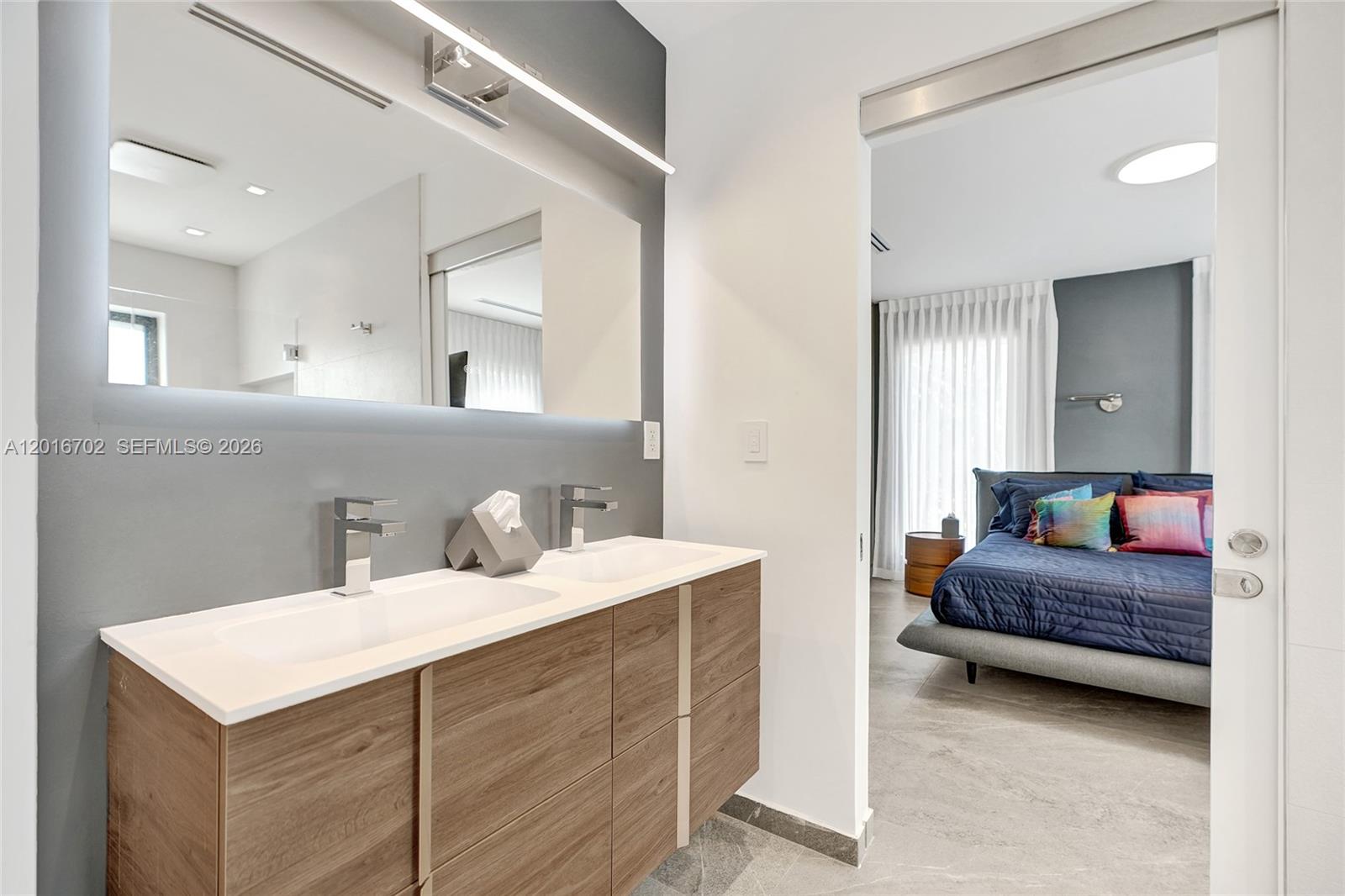 SKYKNOLL ESTATES REPLAT - Residential