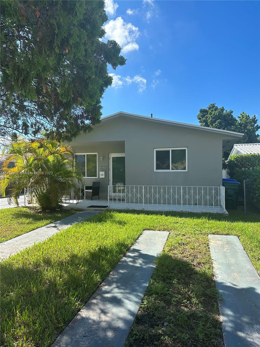 Great two bedroom one bath duplex (front unit) with parking. Energy efficient air conditioning and updated kitchen and new floors. Utility room with washer and dryer. Great location within minutes to Downtown and Coral Gables.