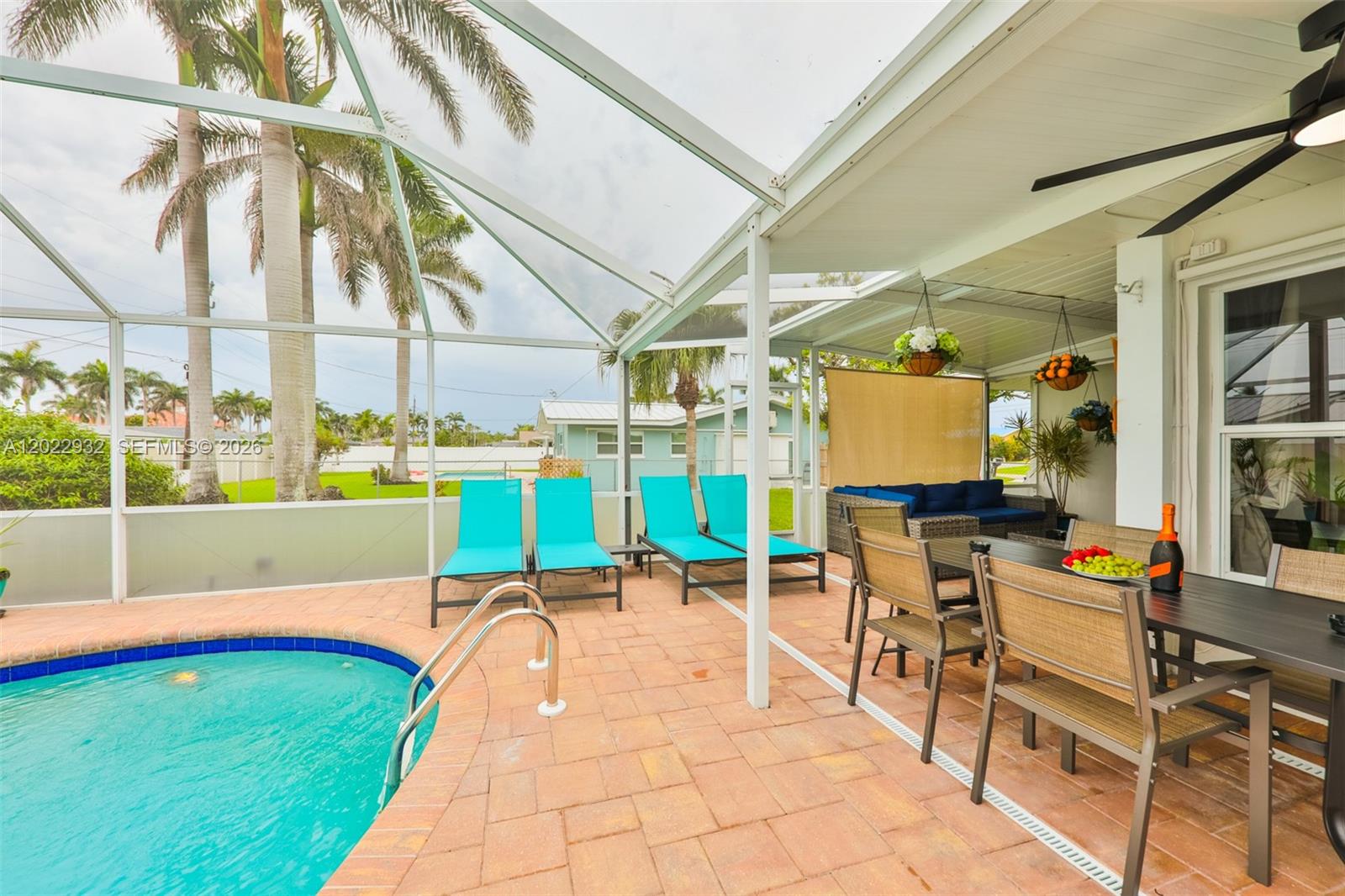 Yatch Club - Residential