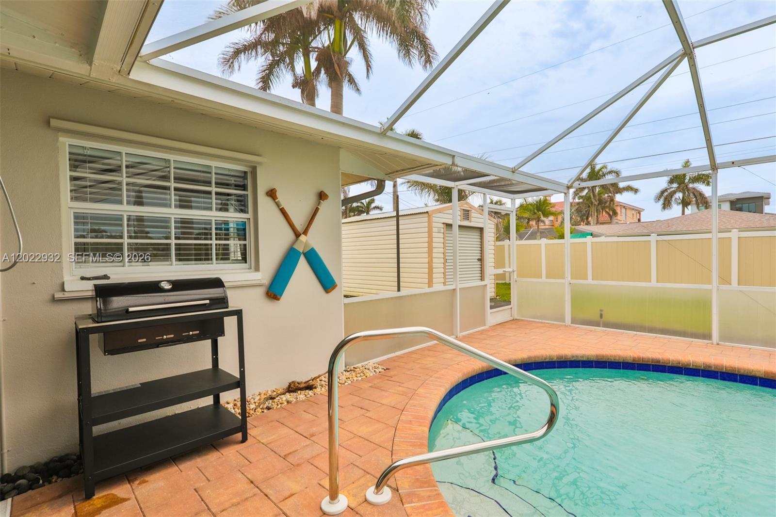 Yatch Club - Residential