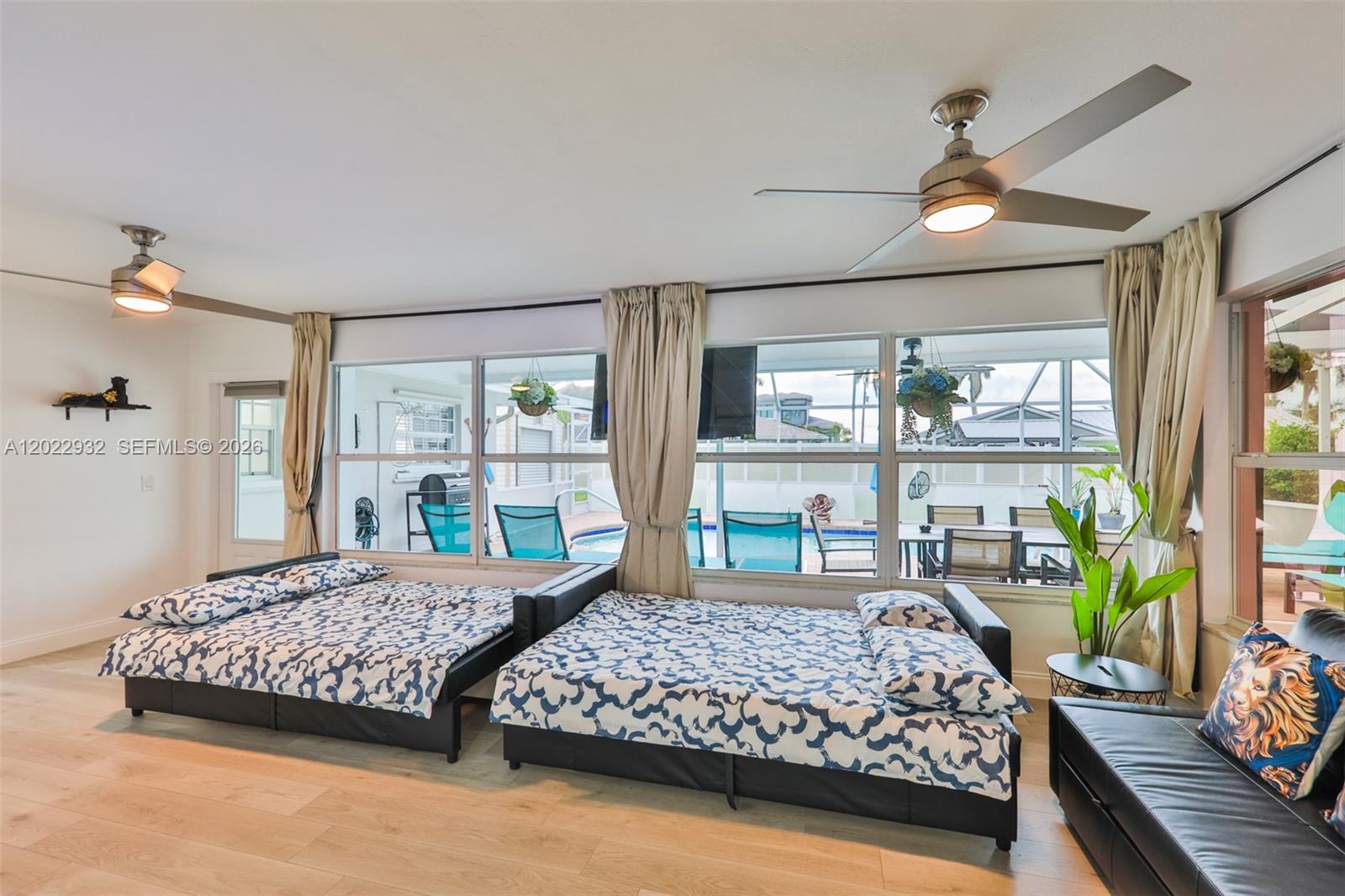Yatch Club - Residential