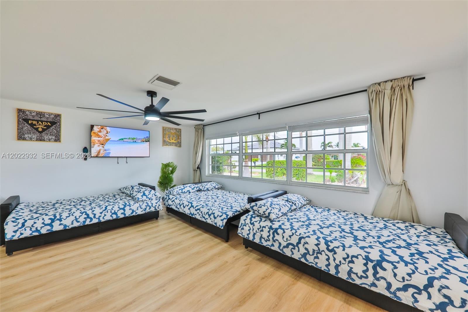 Yatch Club - Residential