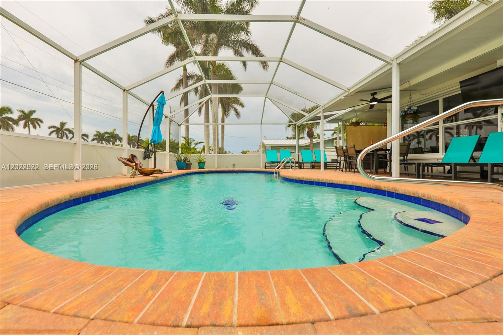Yatch Club - Residential