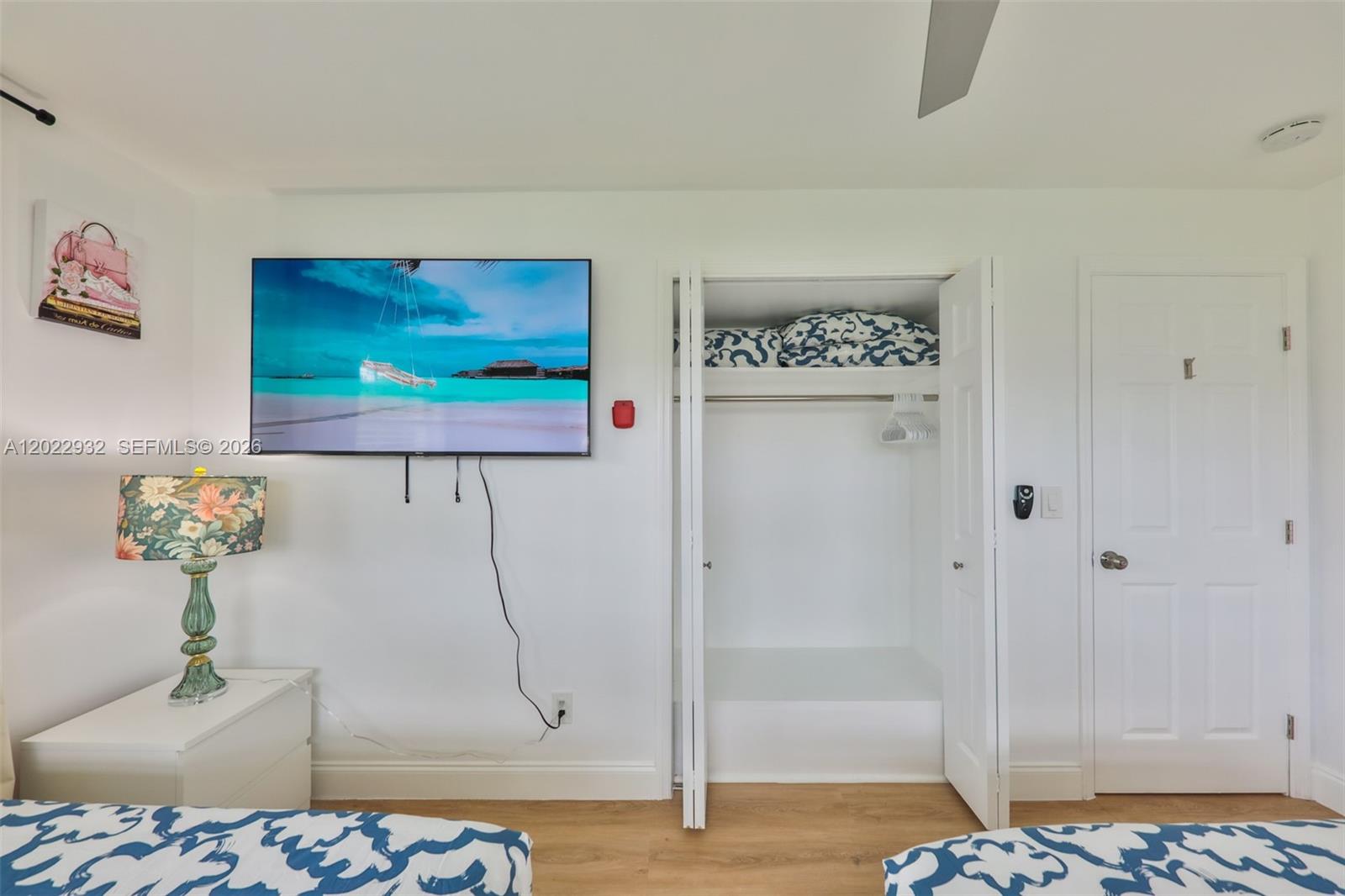 Yatch Club - Residential