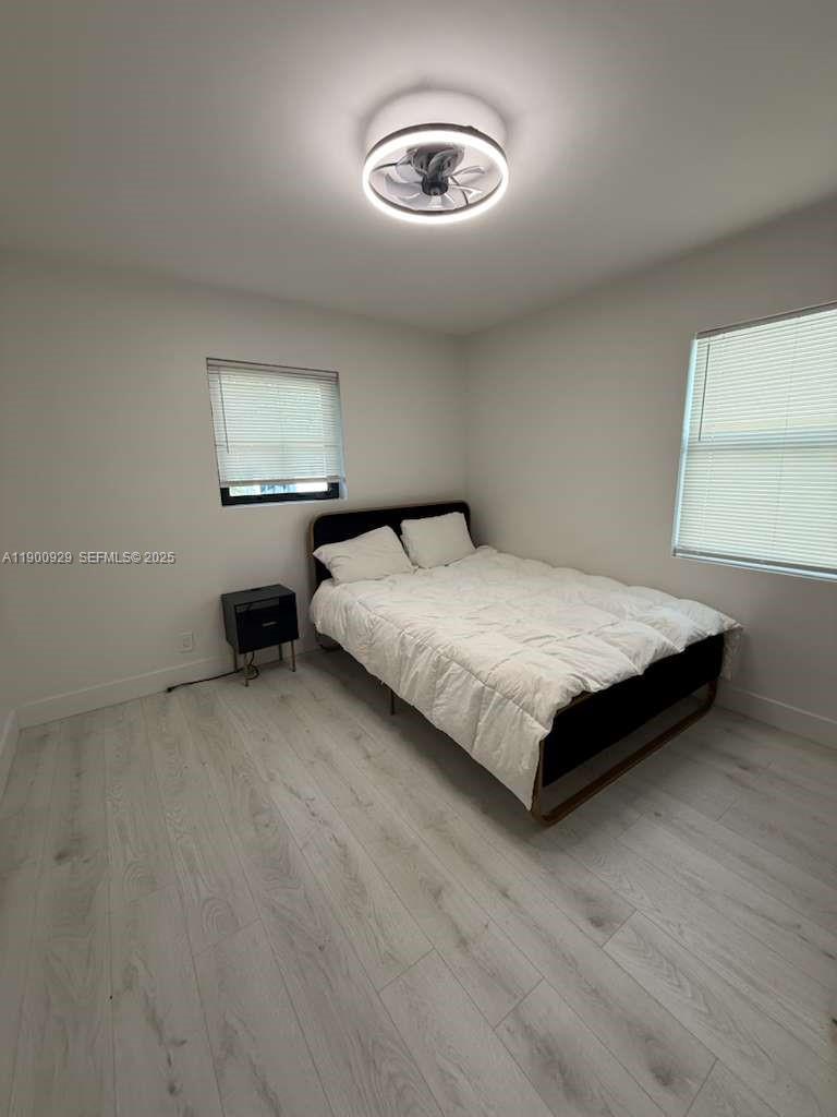 HOLLYWOOD PARK - Residential Lease